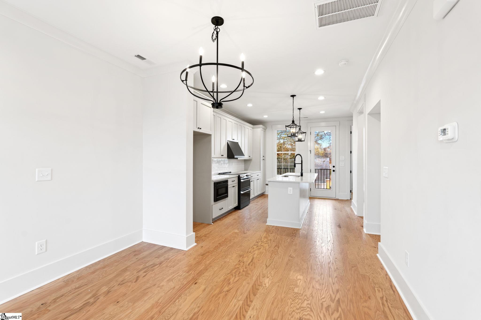 1305 Pendleton Street Unit 14