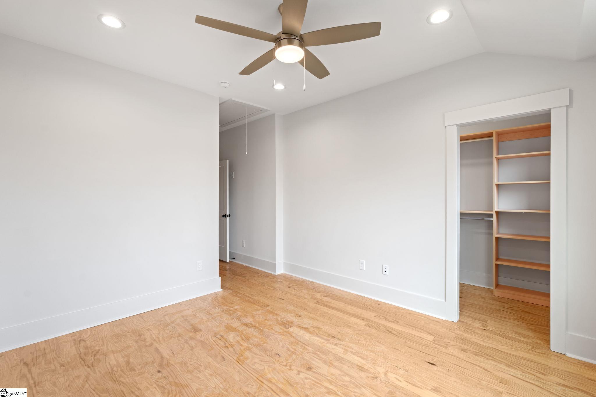 1305 Pendleton Street Unit 14