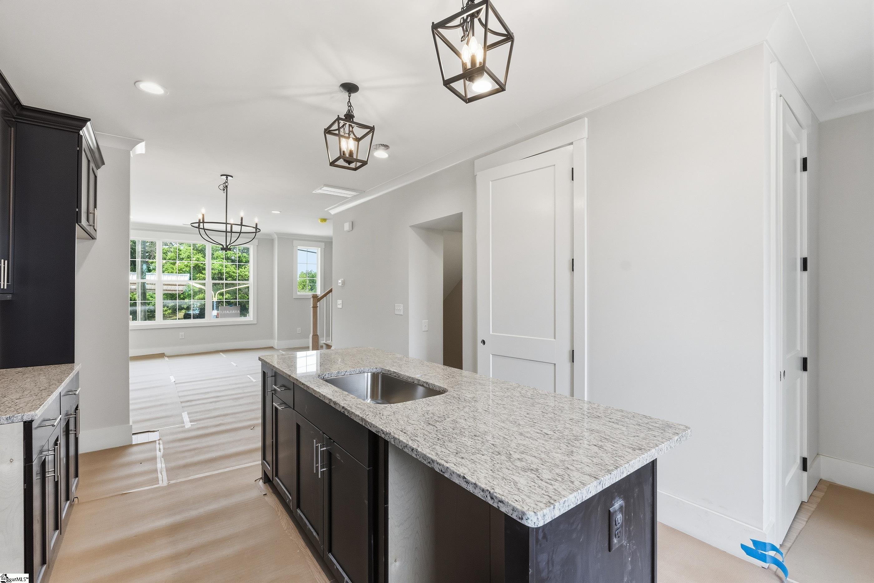 1305 Pendleton Street Unit 14