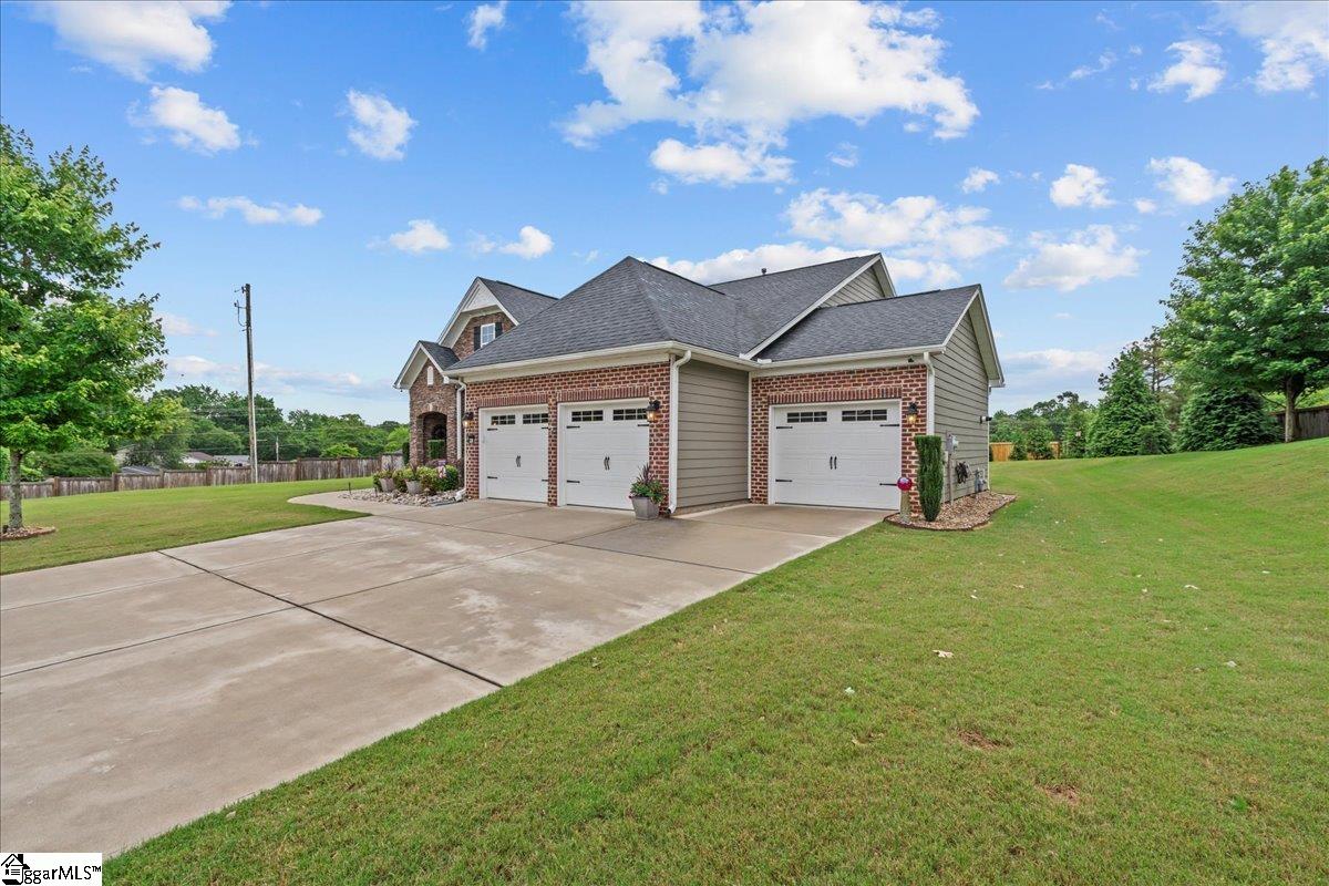228 Holstein Court