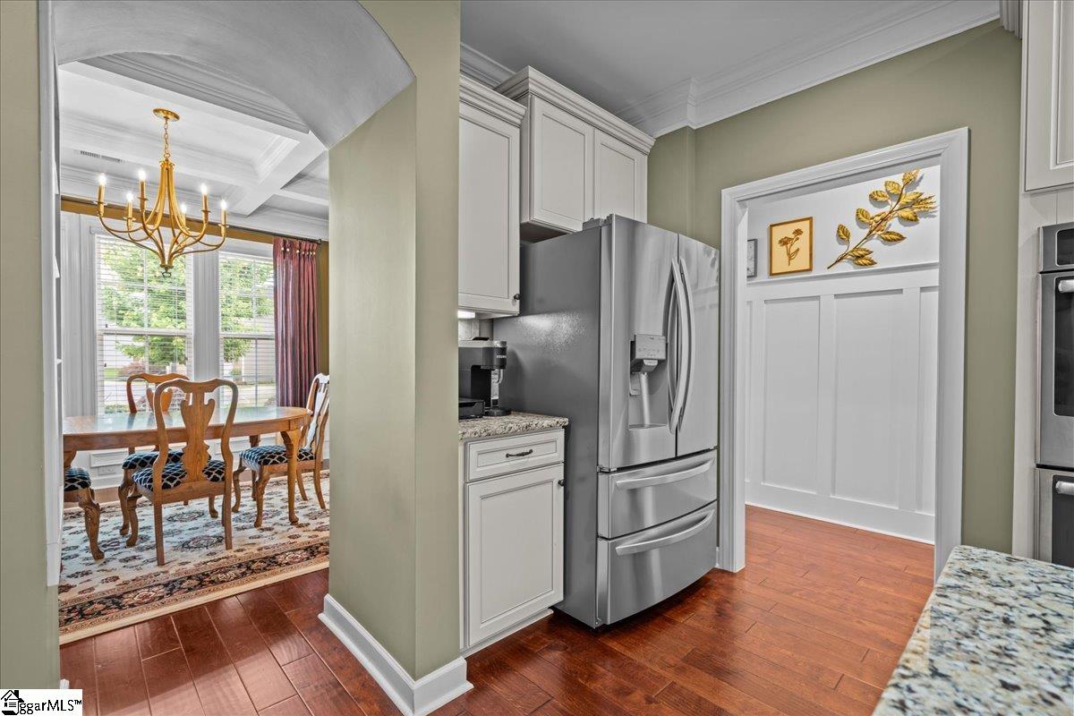 228 Holstein Court