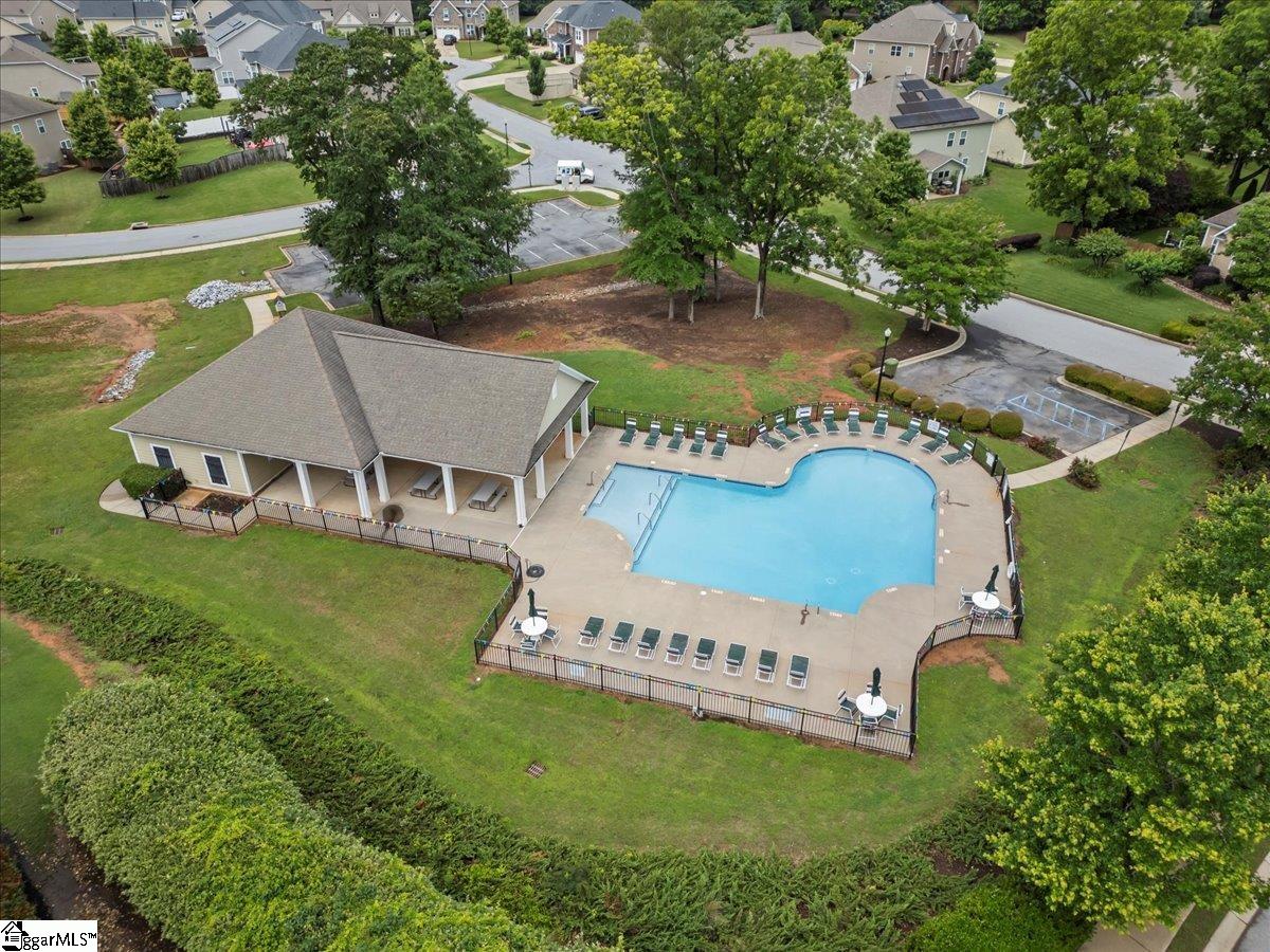 228 Holstein Court