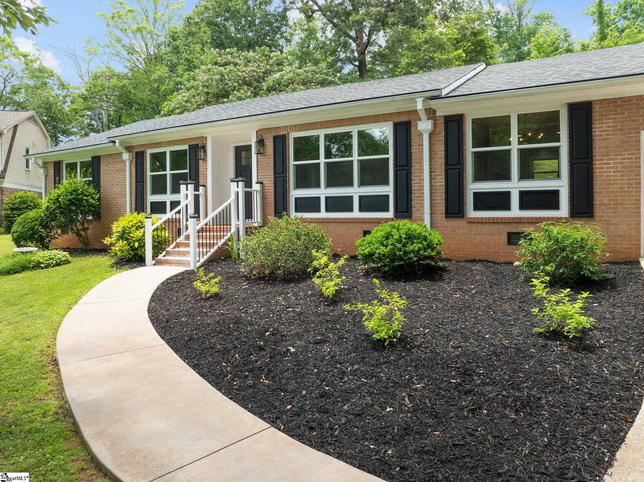 12 Burlwood Court