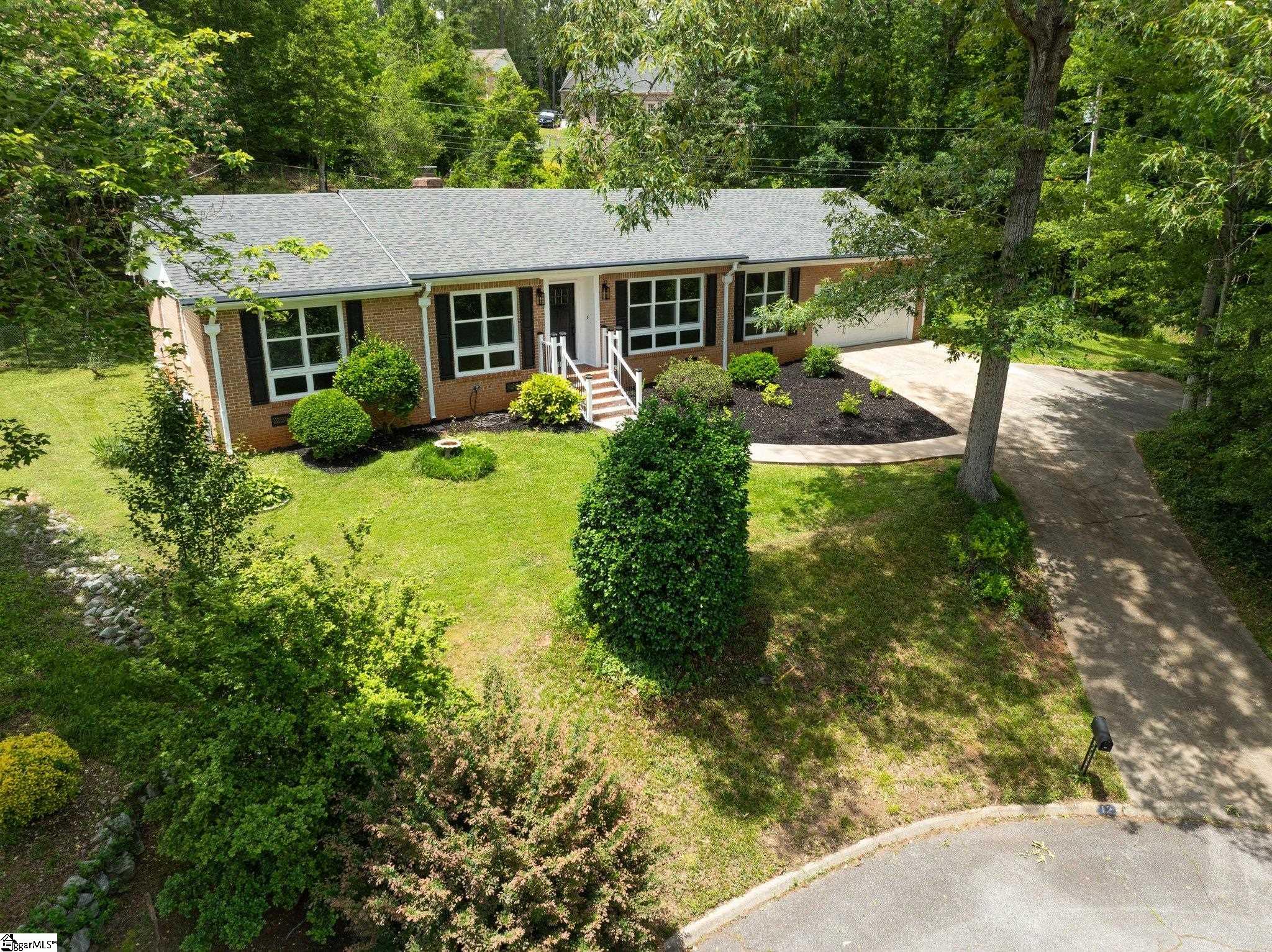 12 Burlwood Court