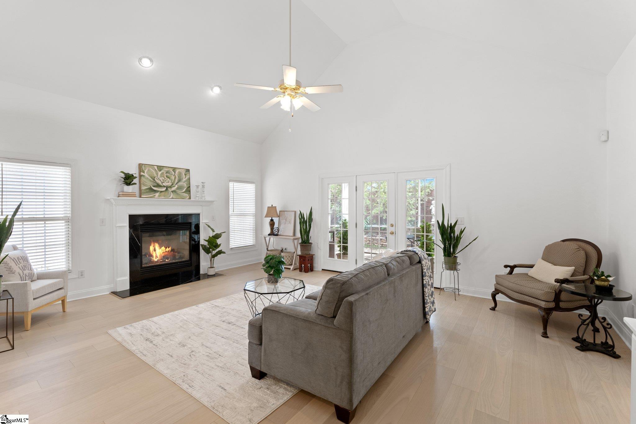 202 Greenview Circle
