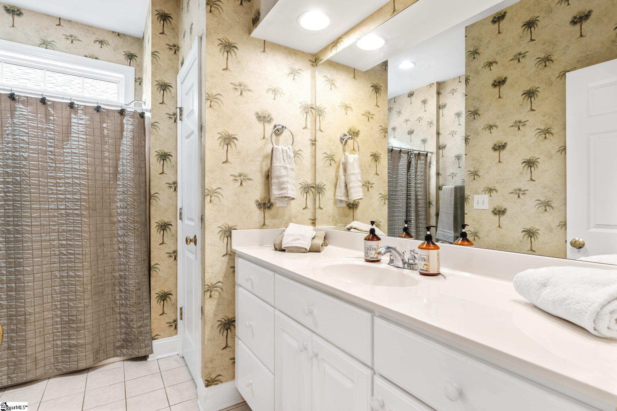 202 Greenview Circle