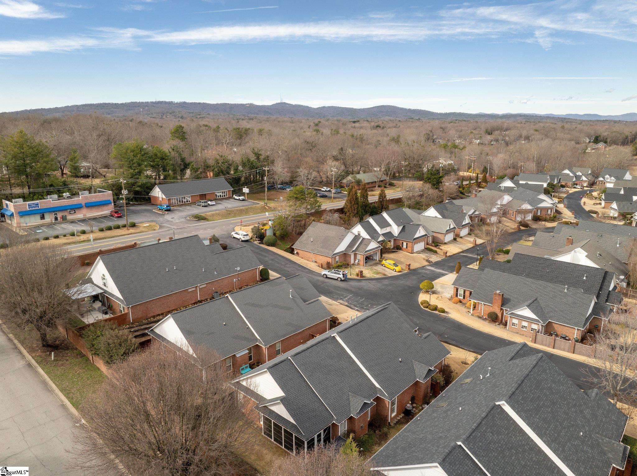 202 Greenview Circle