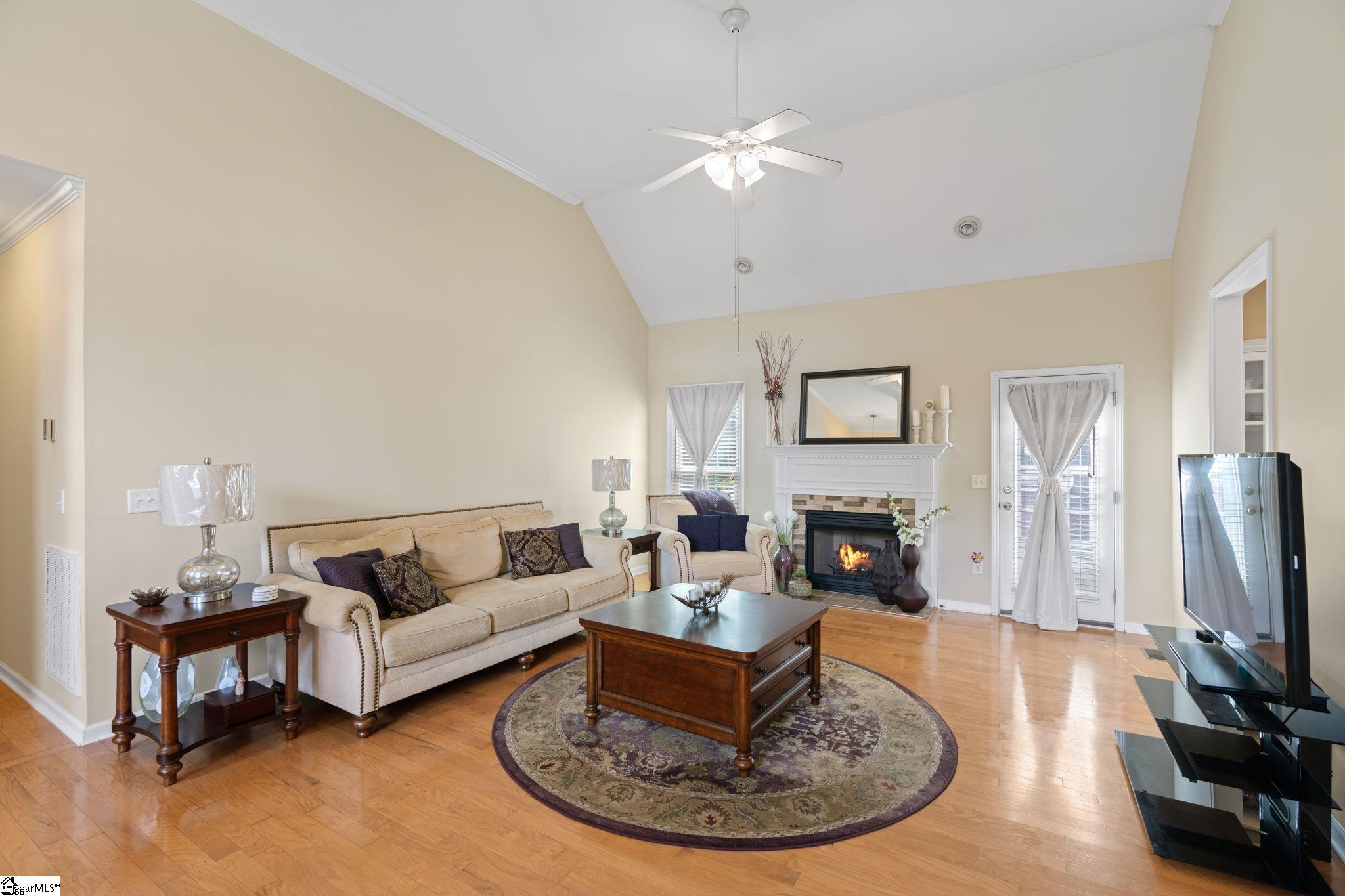 211 Northfield Lane