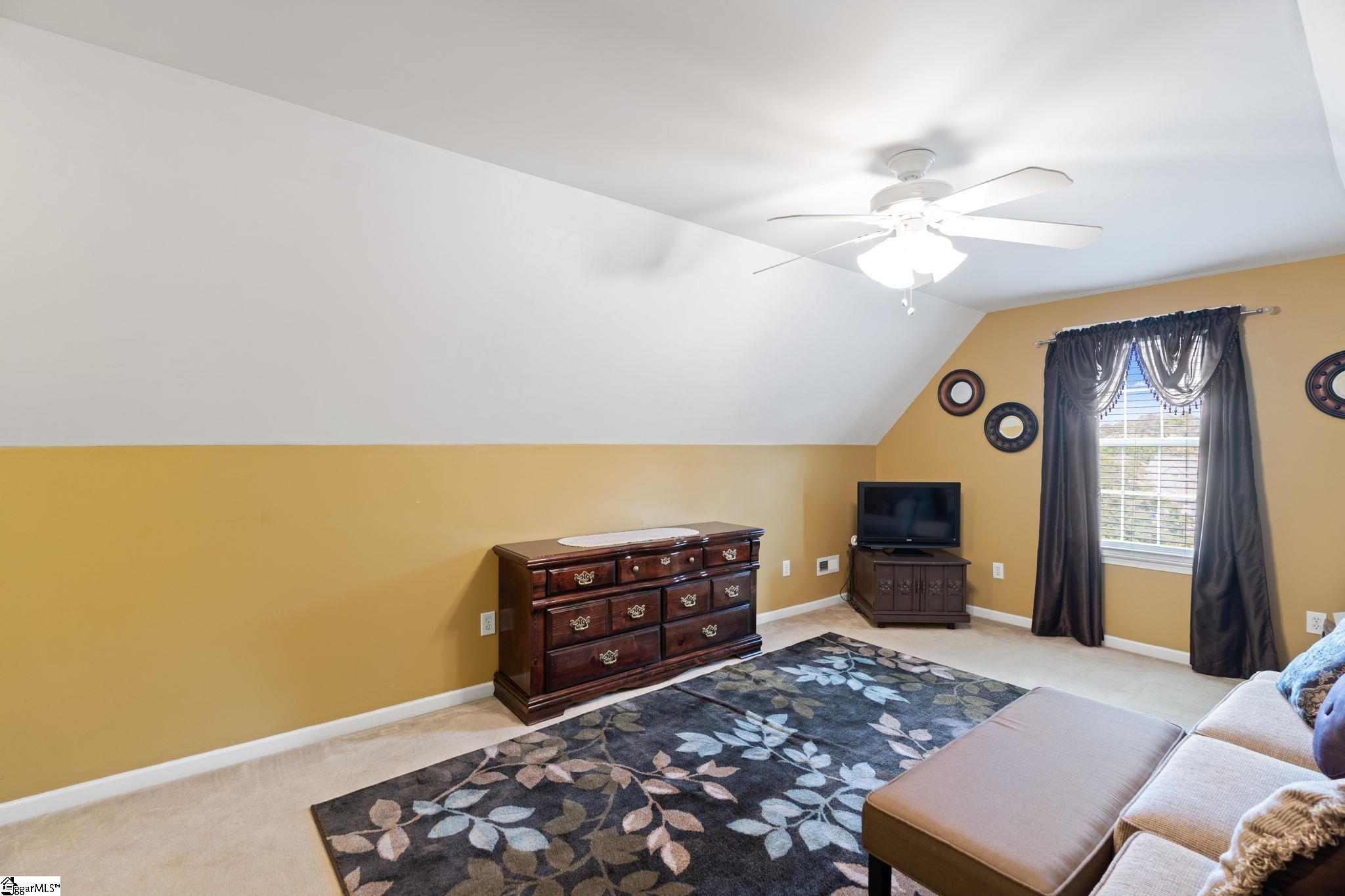 211 Northfield Lane