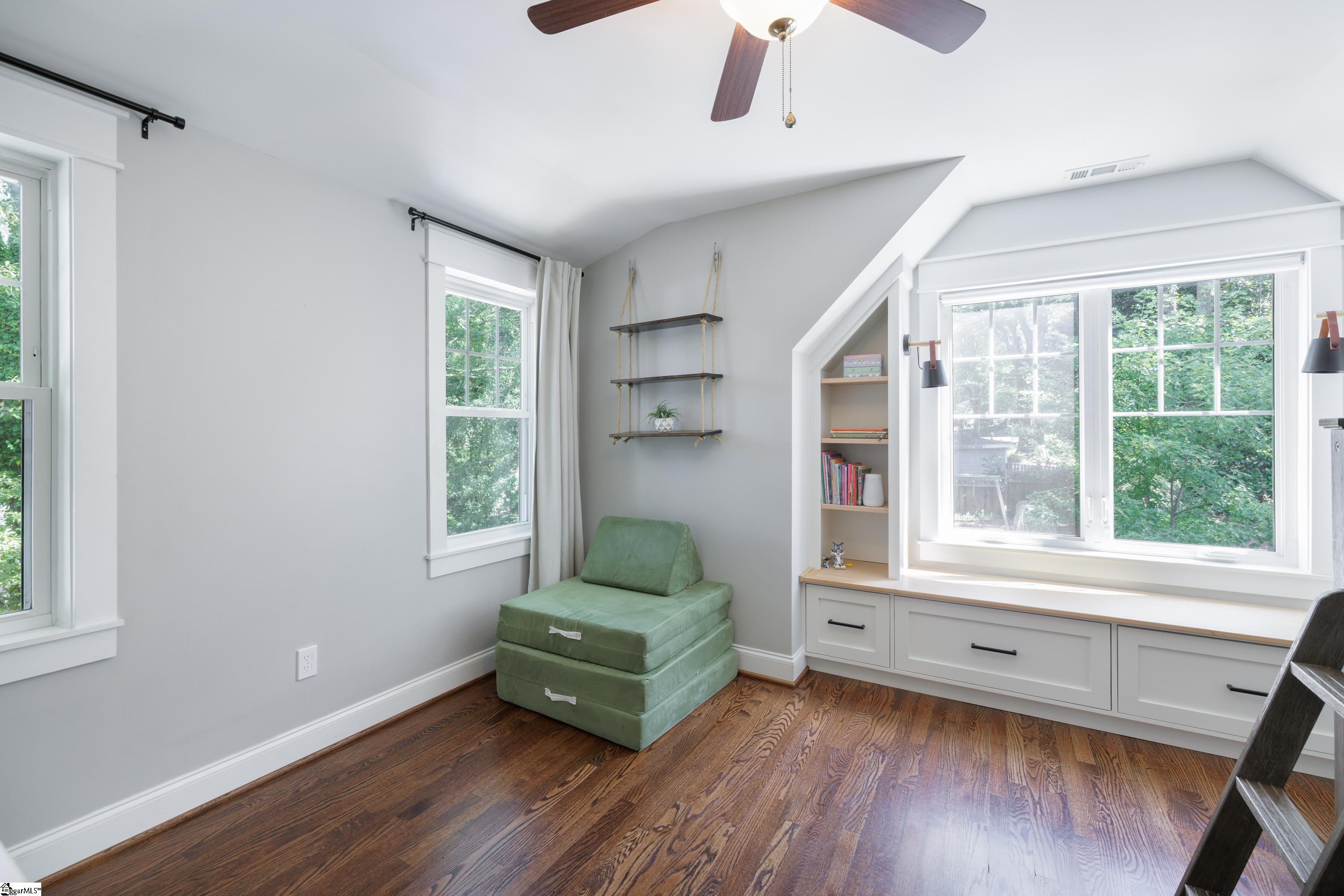 13 Woodville Avenue