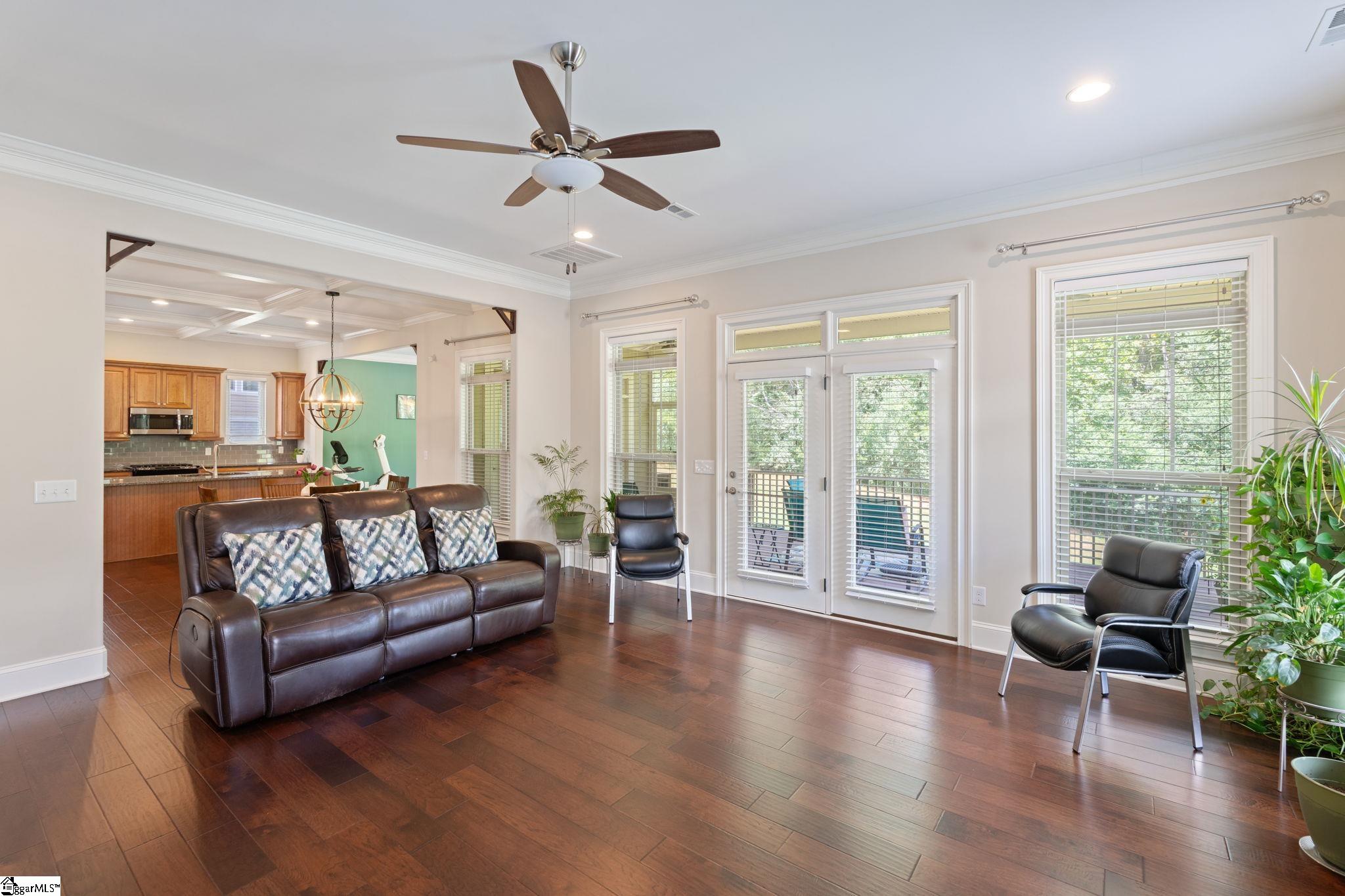 606 W Winding Slope Drive