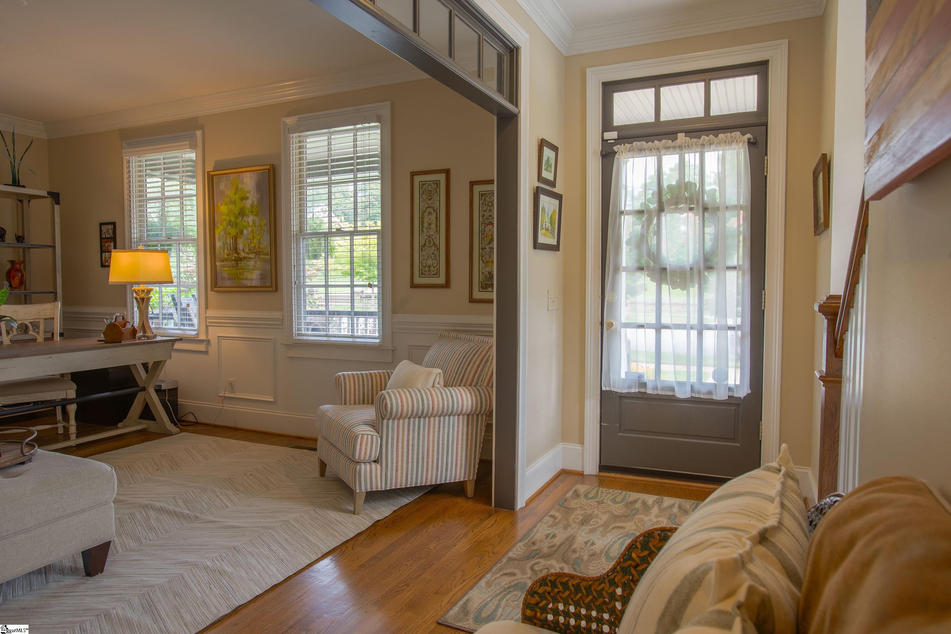 321 W Earle Street