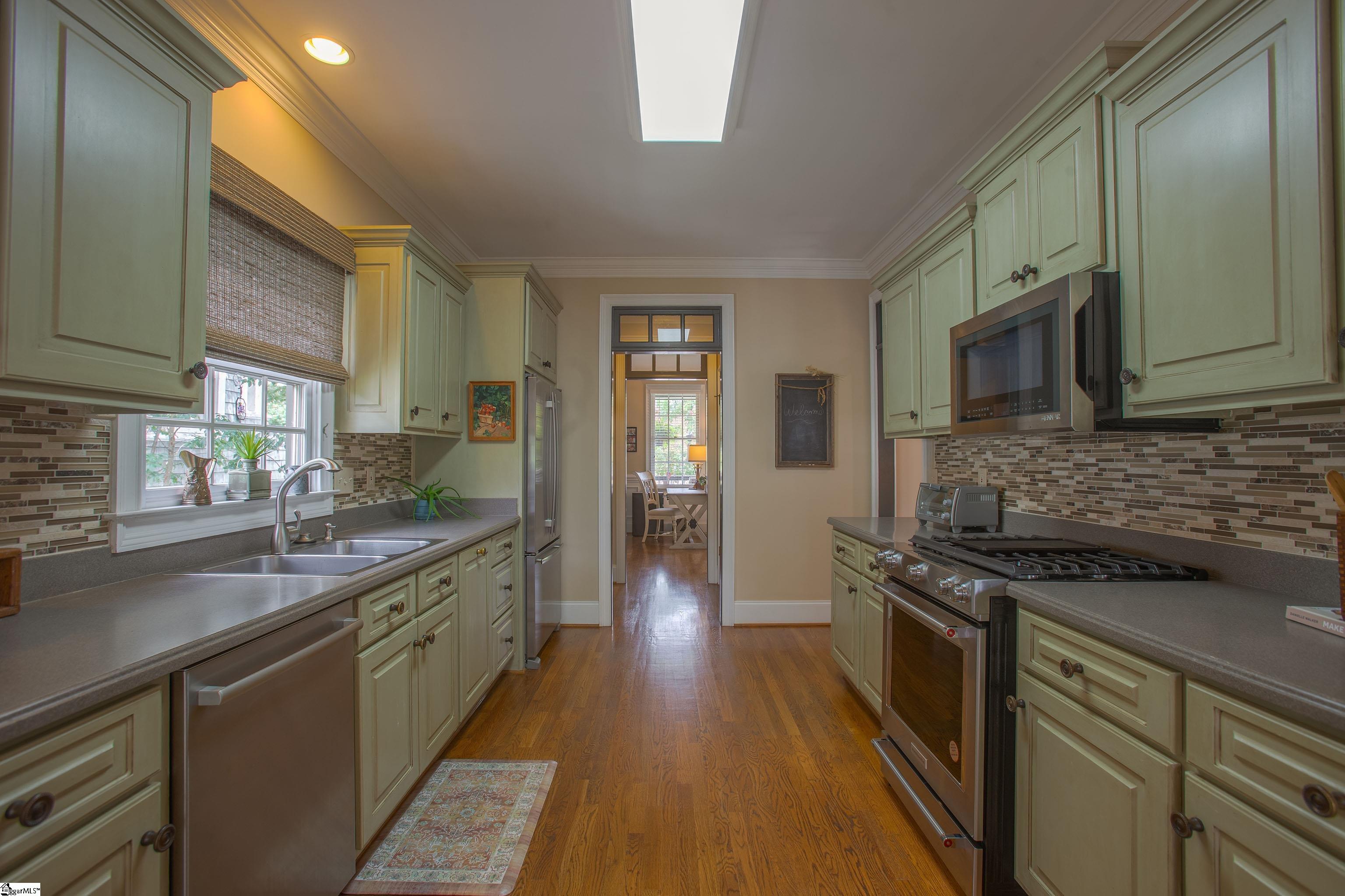 321 W Earle Street