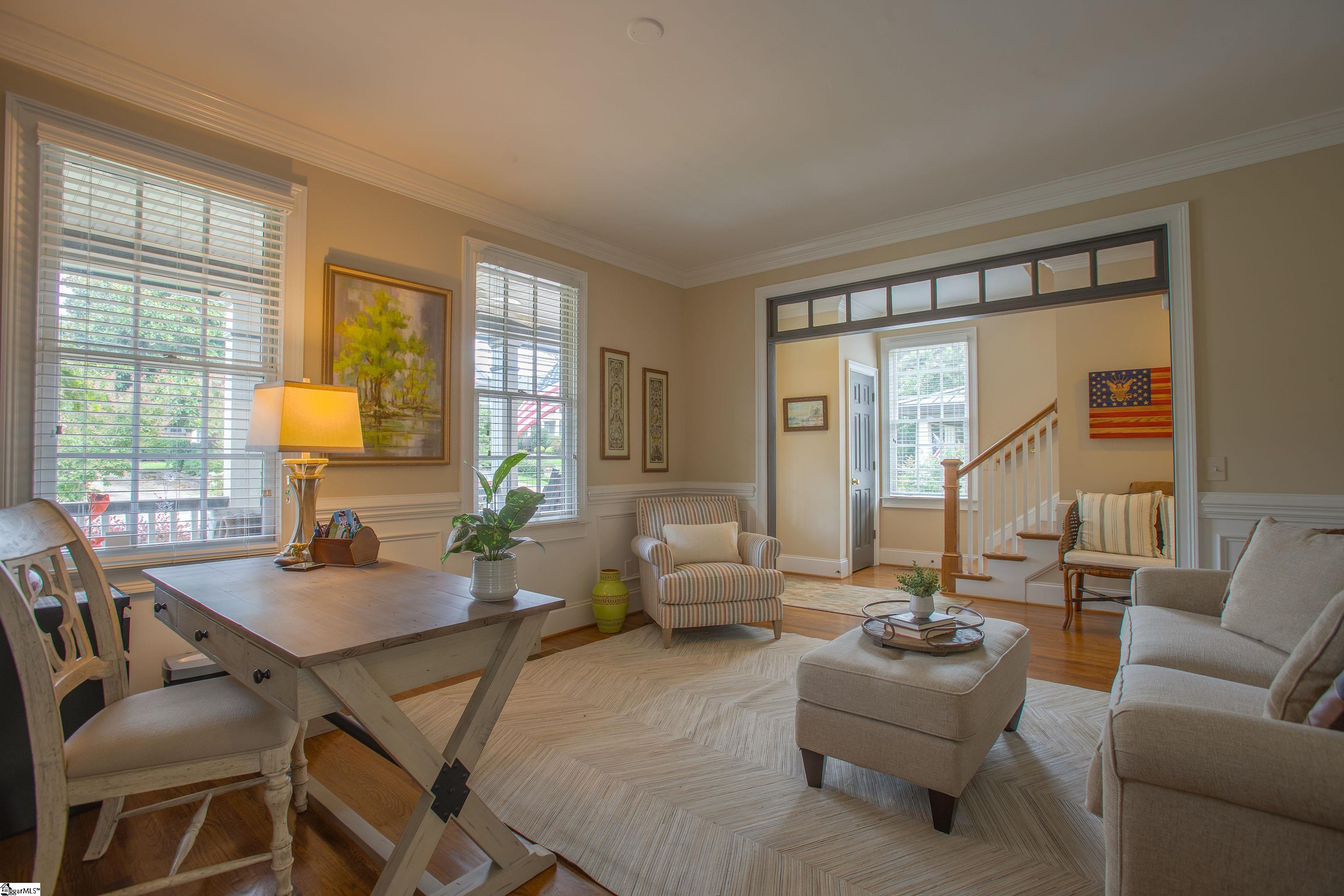 321 W Earle Street