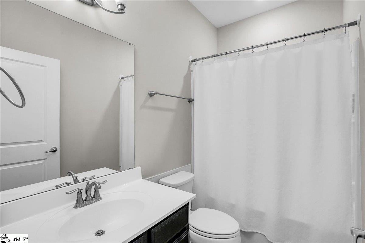 404 Algonquin Trail