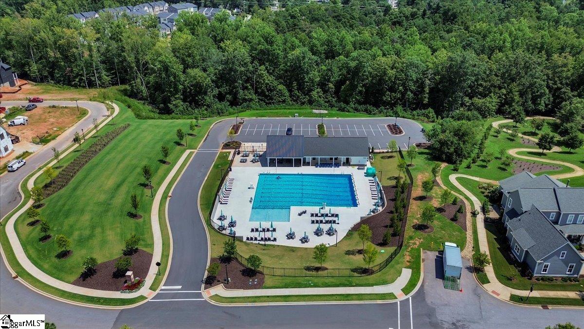 404 Algonquin Trail