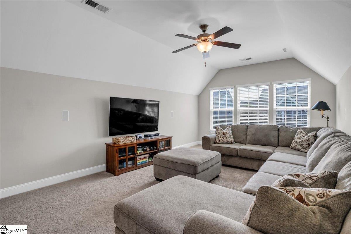 404 Algonquin Trail