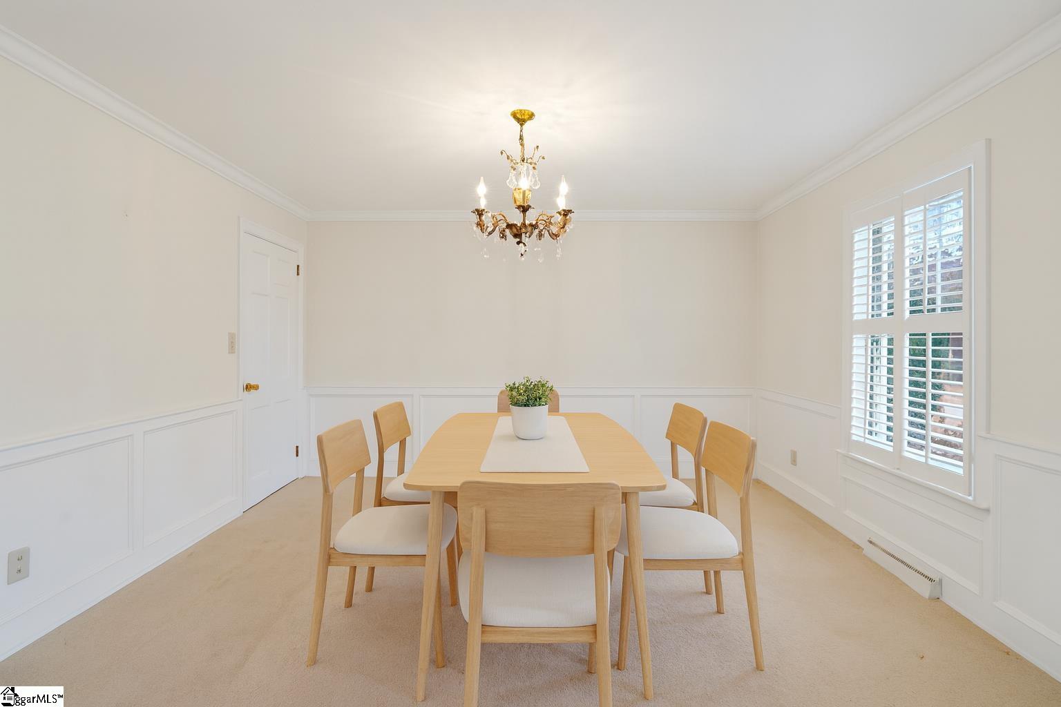 2 Woodfern Circle