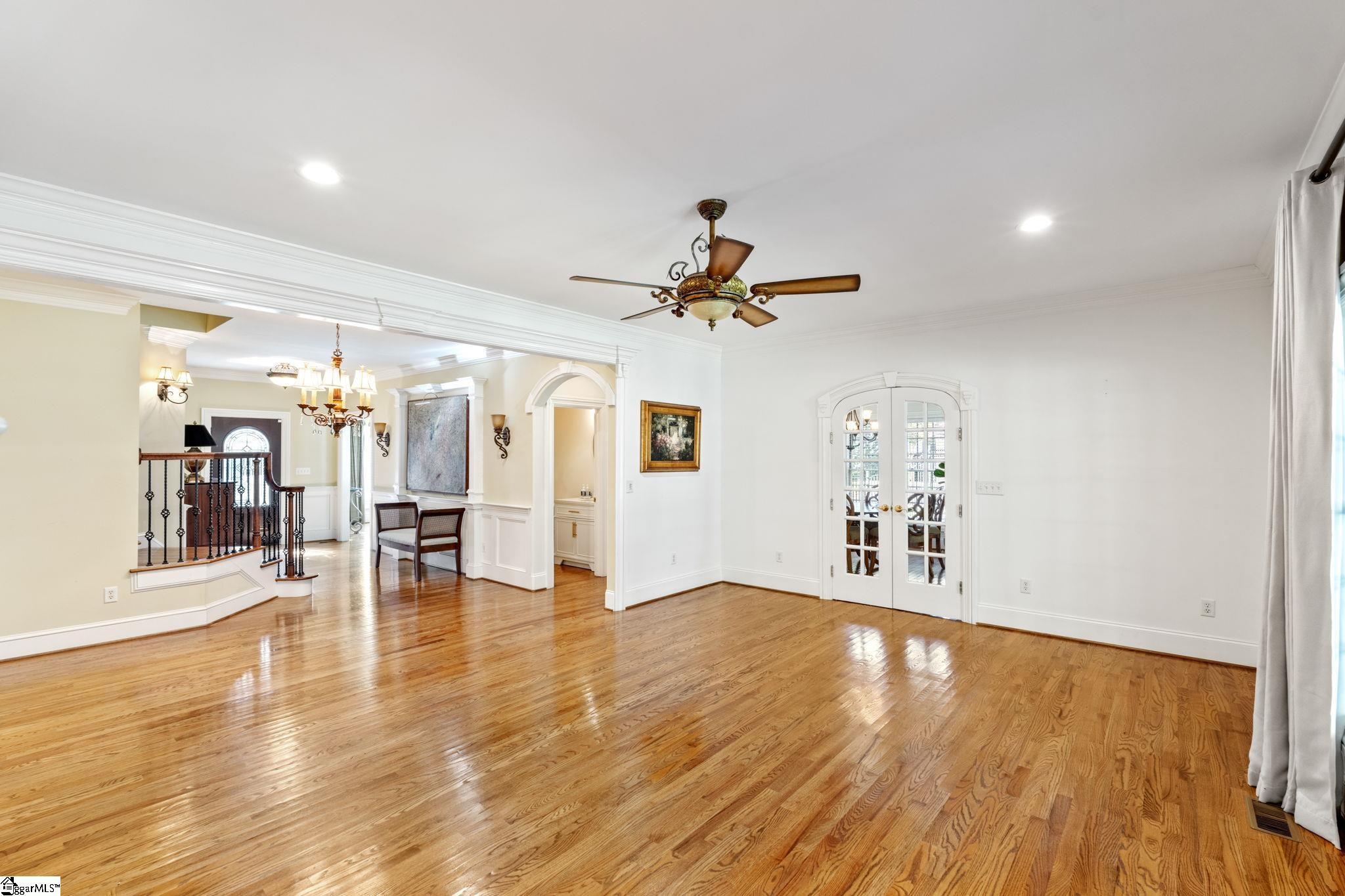 504 Cypress Links Way