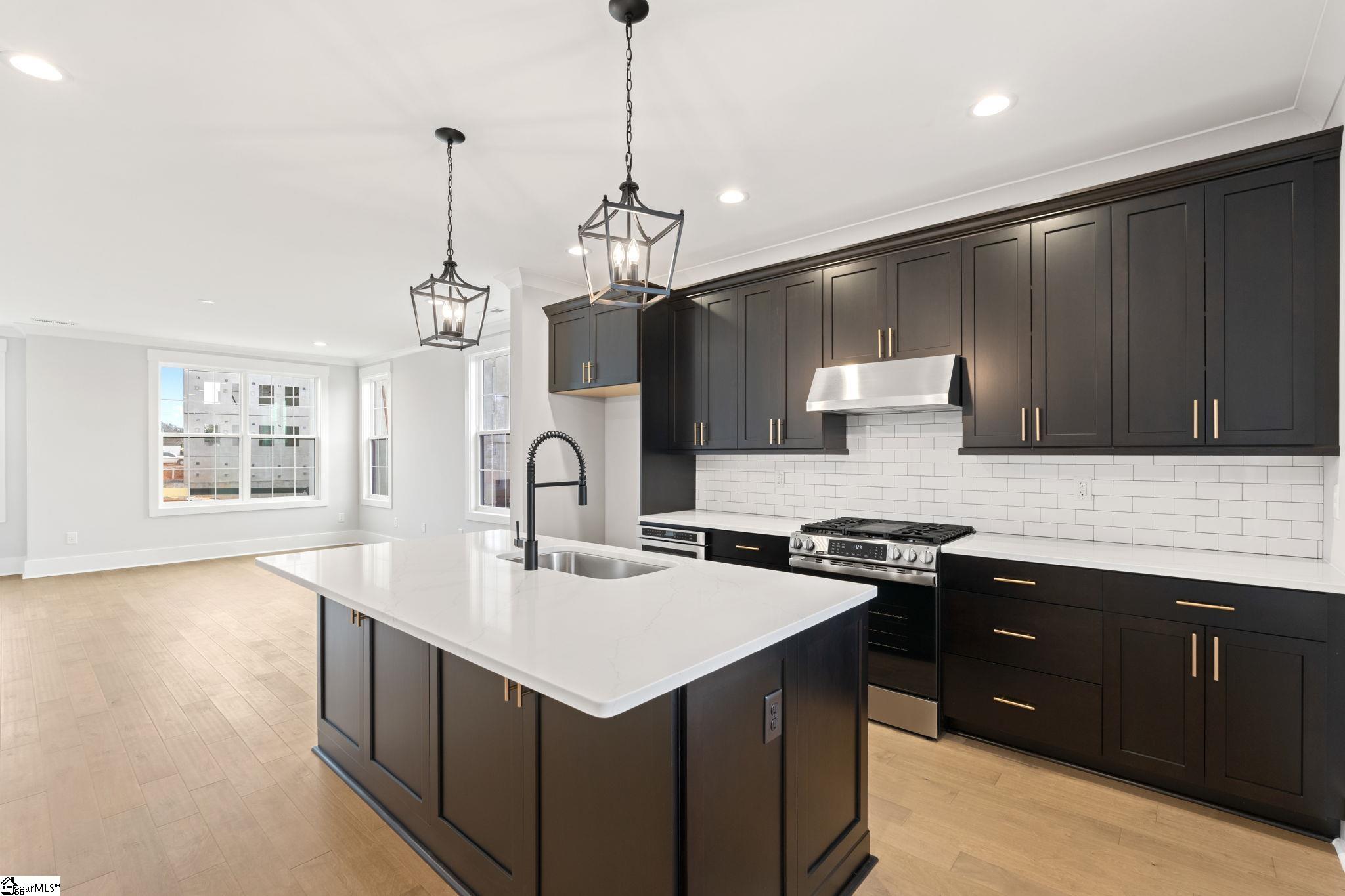 1305 Pendleton Street Unit 12