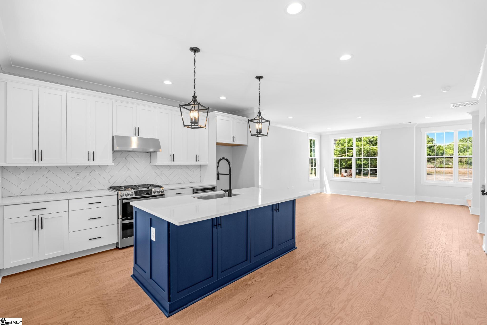 1305 Pendleton Street Unit 12