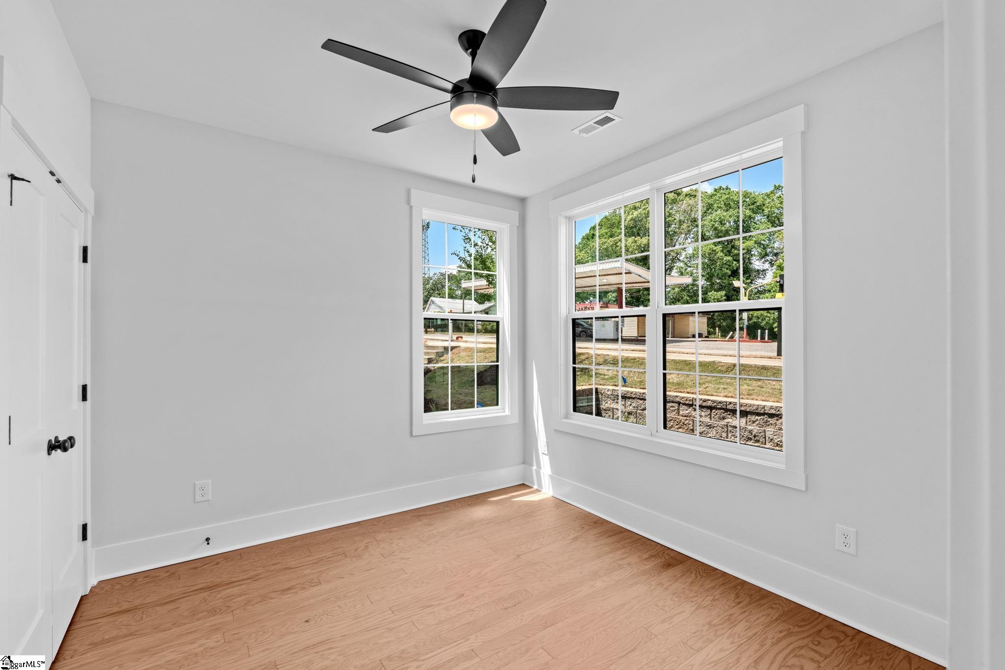 1305 Pendleton Street Unit 12