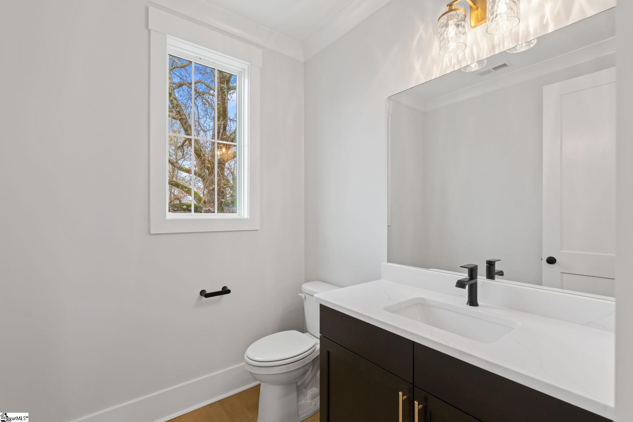 1305 Pendleton Street Unit 12