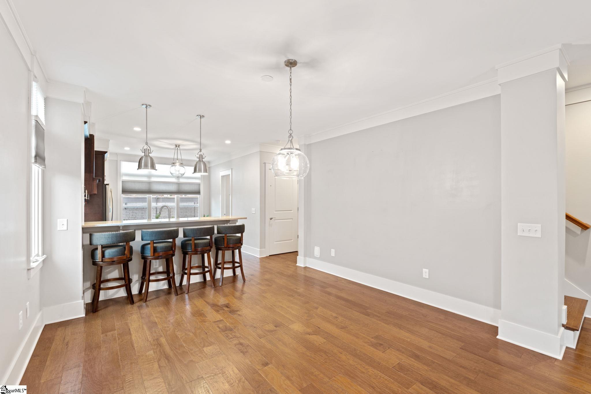 1027 Main Street Unit 303