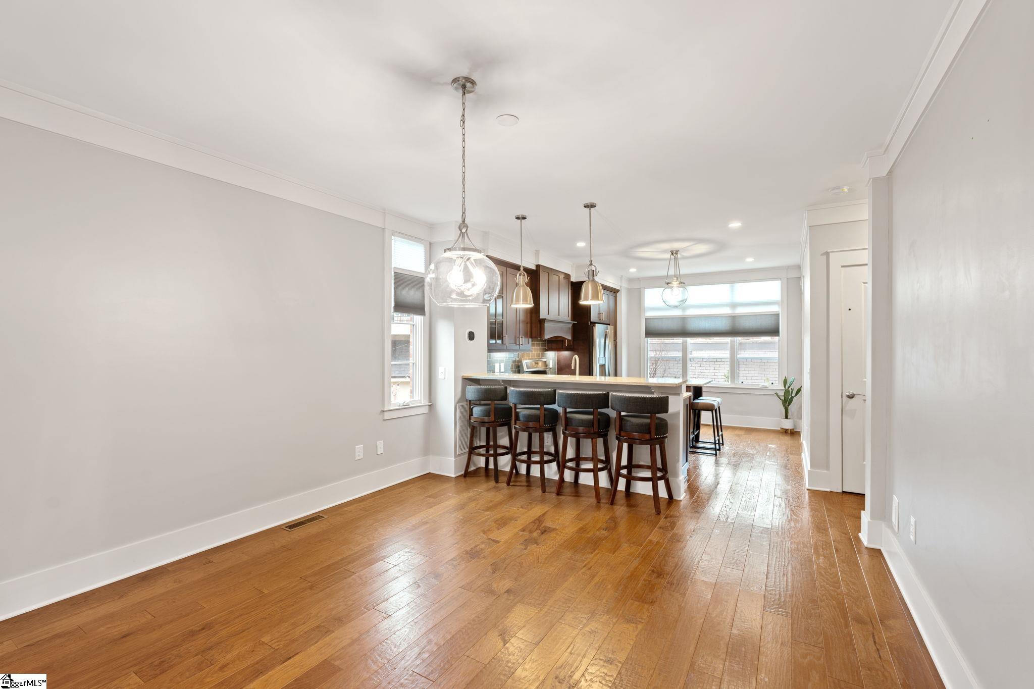 1027 Main Street Unit 303