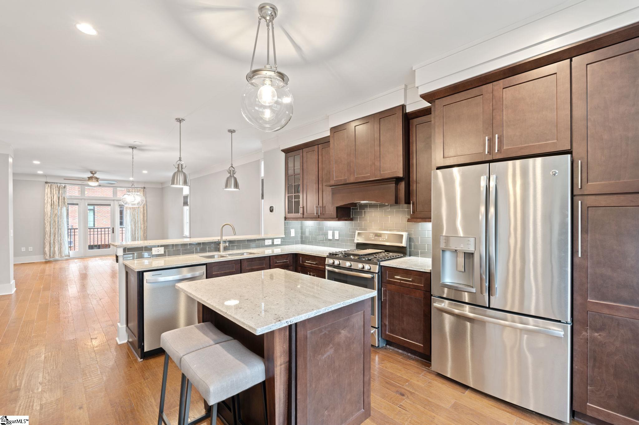 1027 Main Street Unit 303