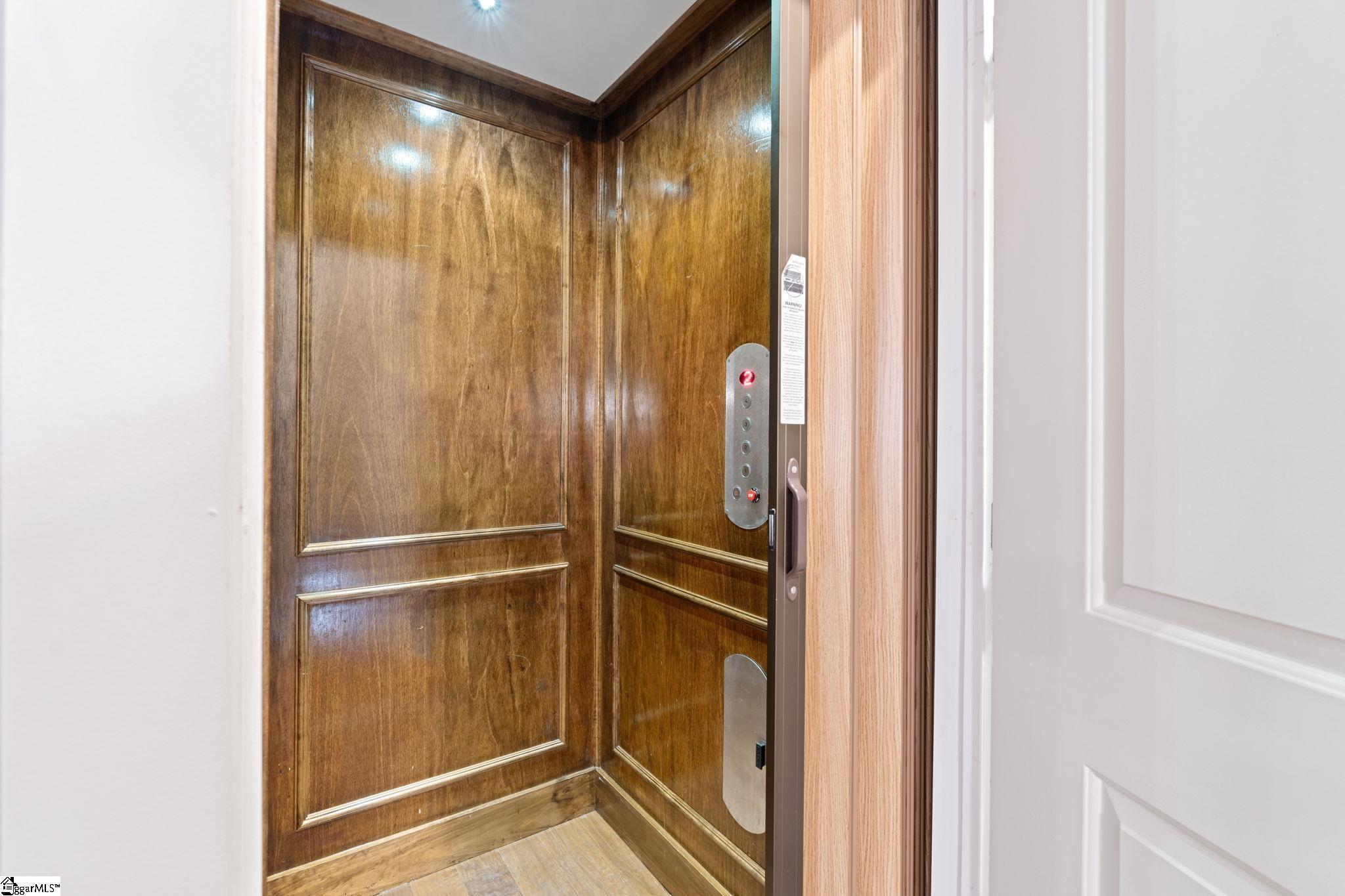 1027 Main Street Unit 303