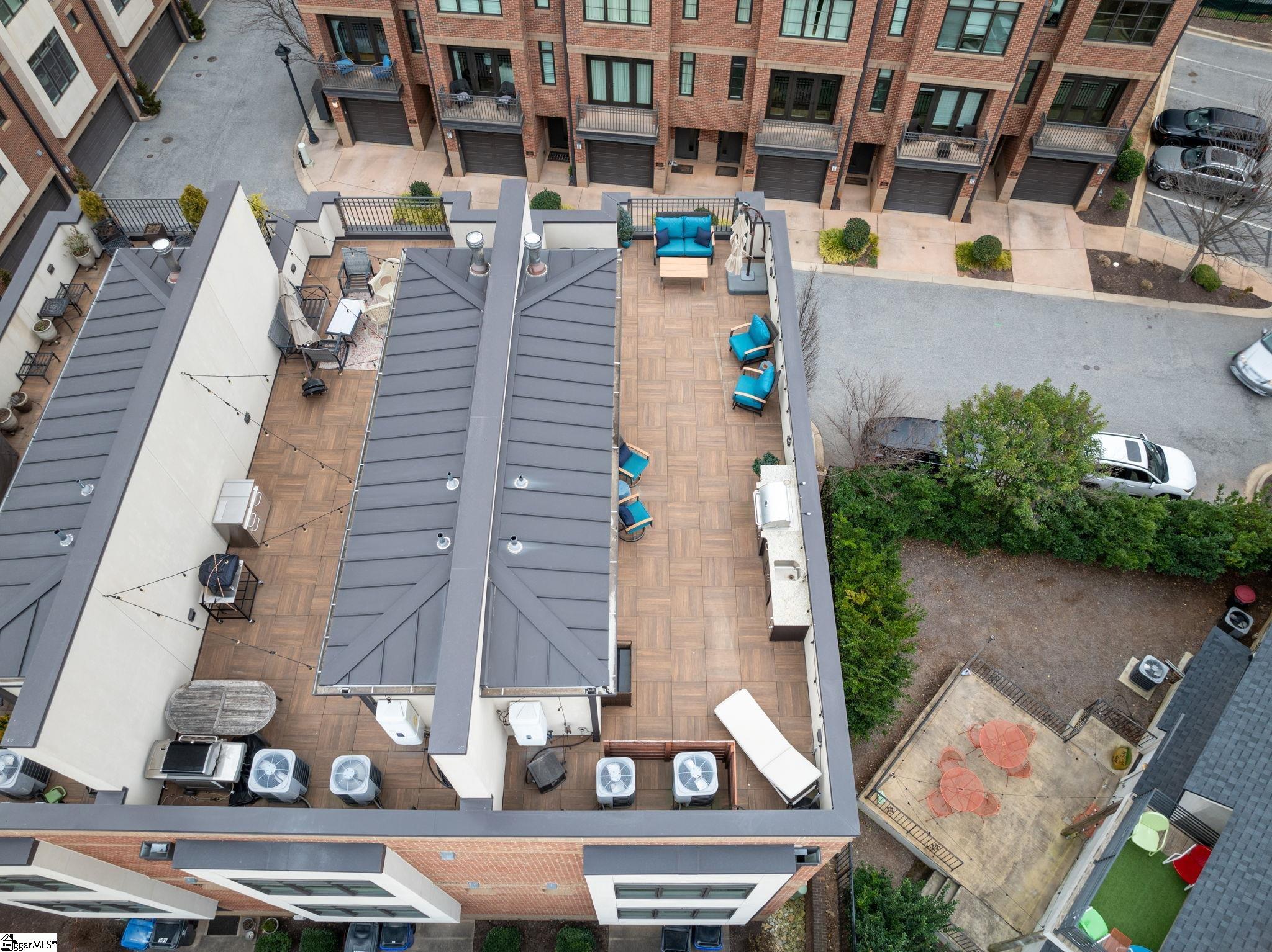 1027 Main Street Unit 303