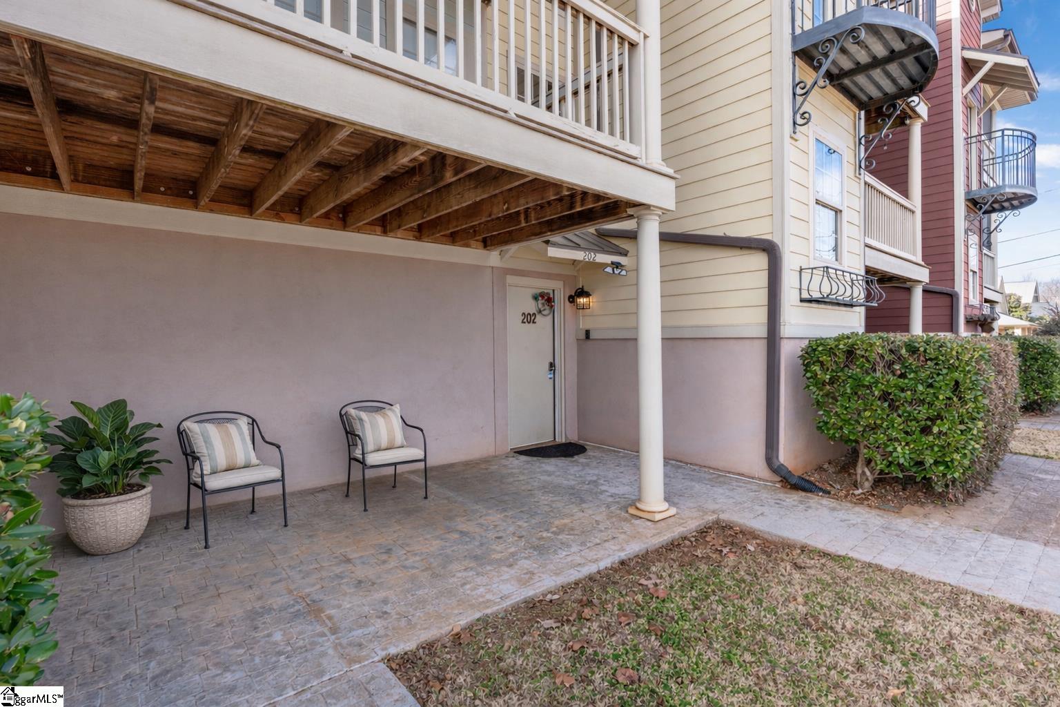 202 S Memminger Street