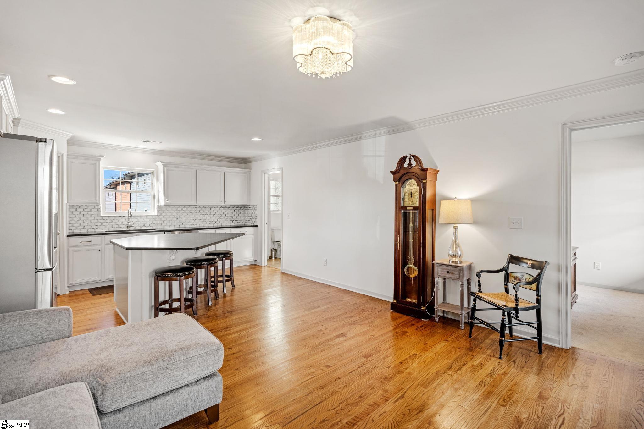 202 S Memminger Street