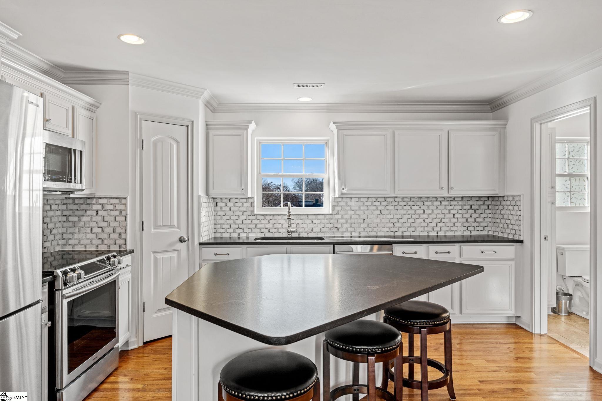 202 S Memminger Street