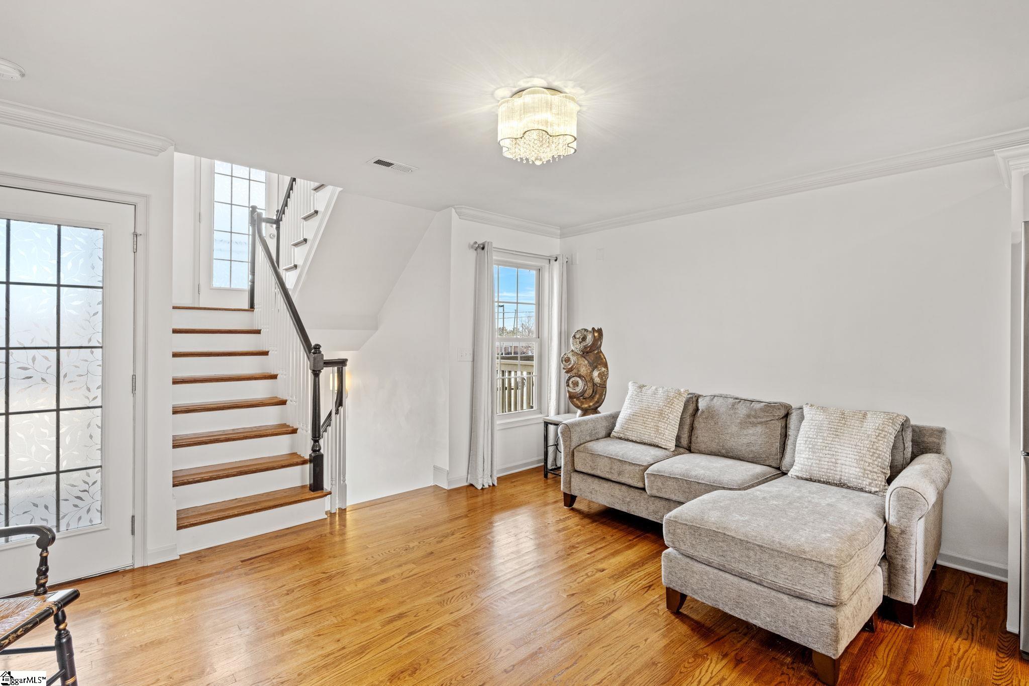 202 S Memminger Street