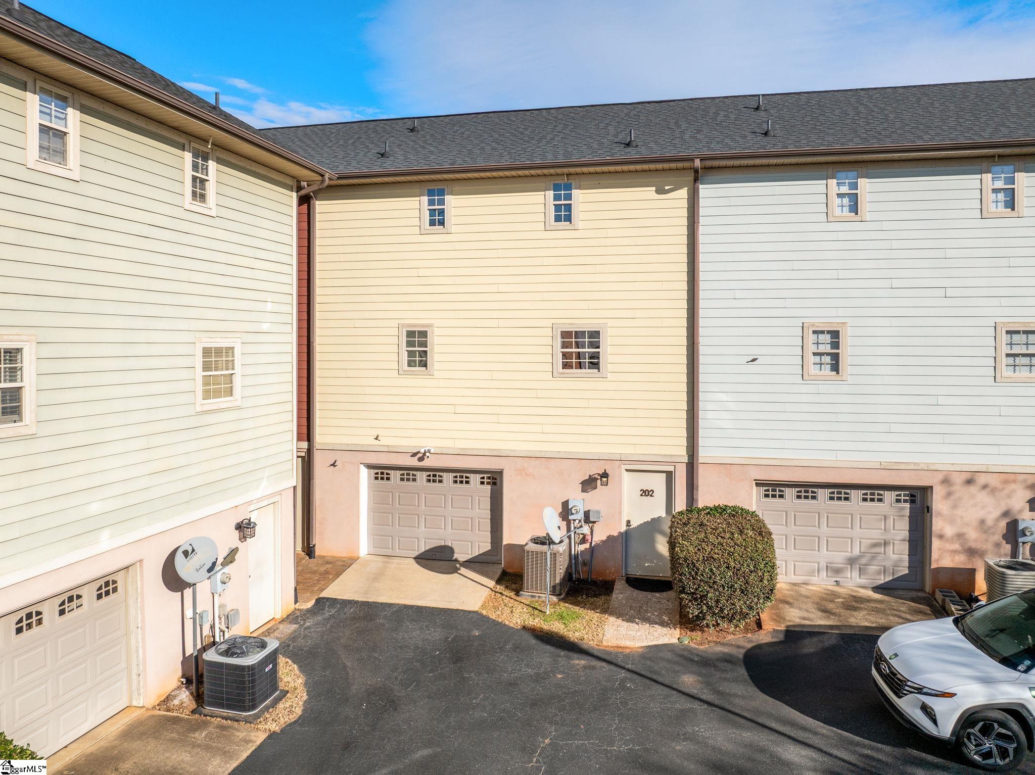 202 S Memminger Street