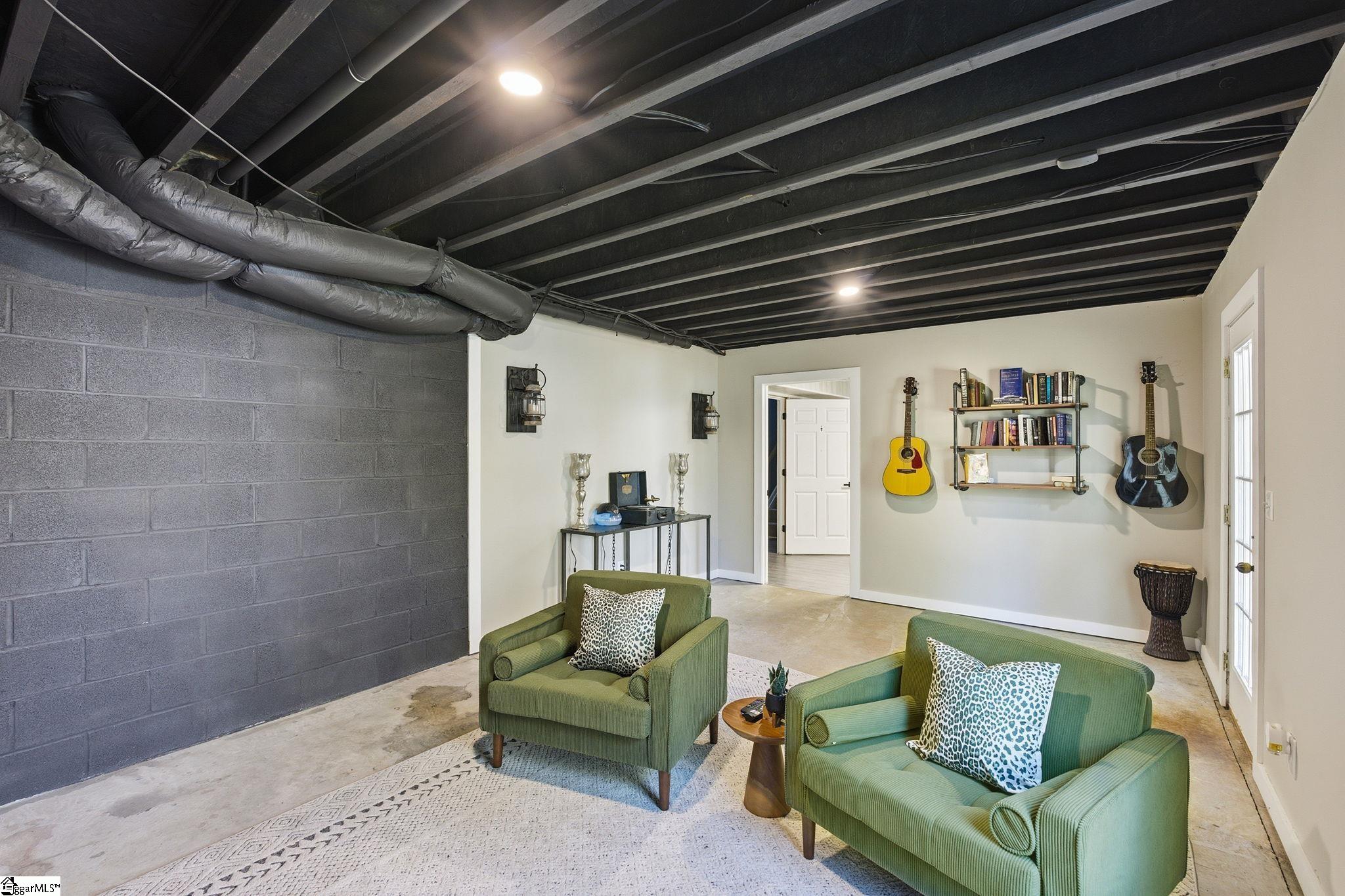 343 Woodsberry Shoals Drive