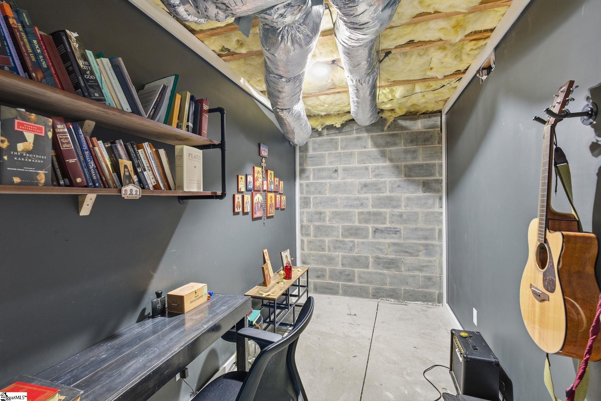 343 Woodsberry Shoals Drive