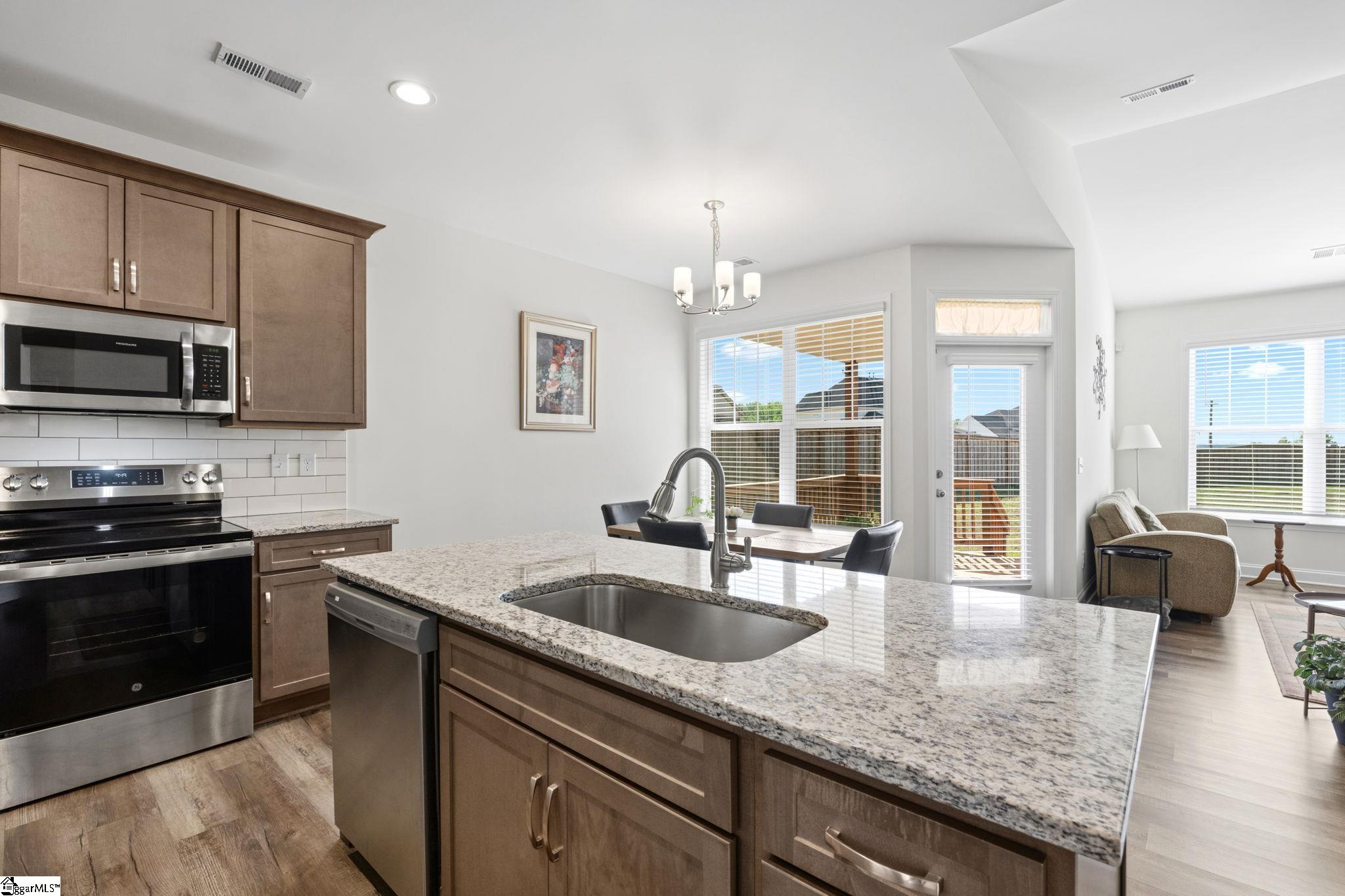 791 Amherst Glen Drive