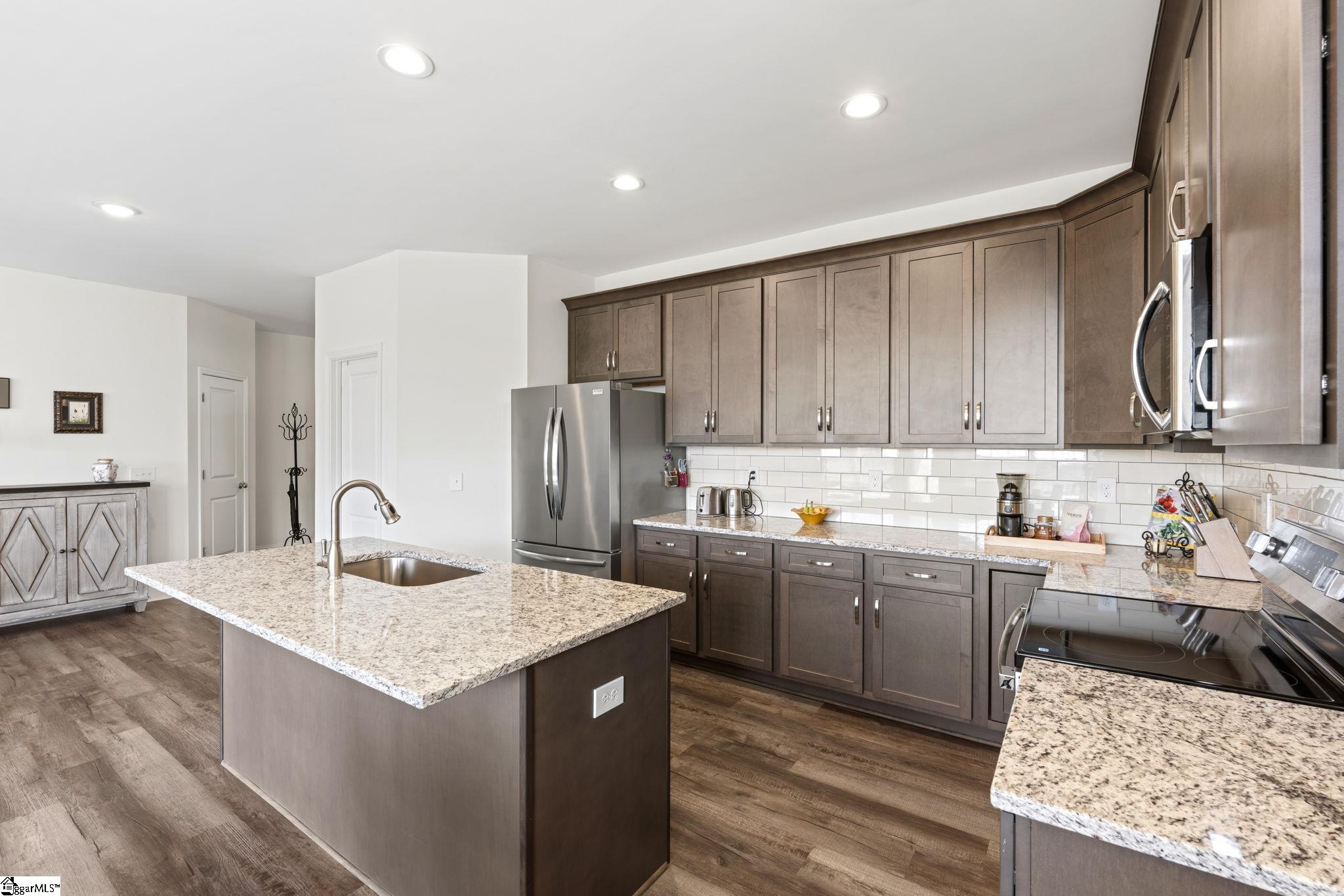 791 Amherst Glen Drive