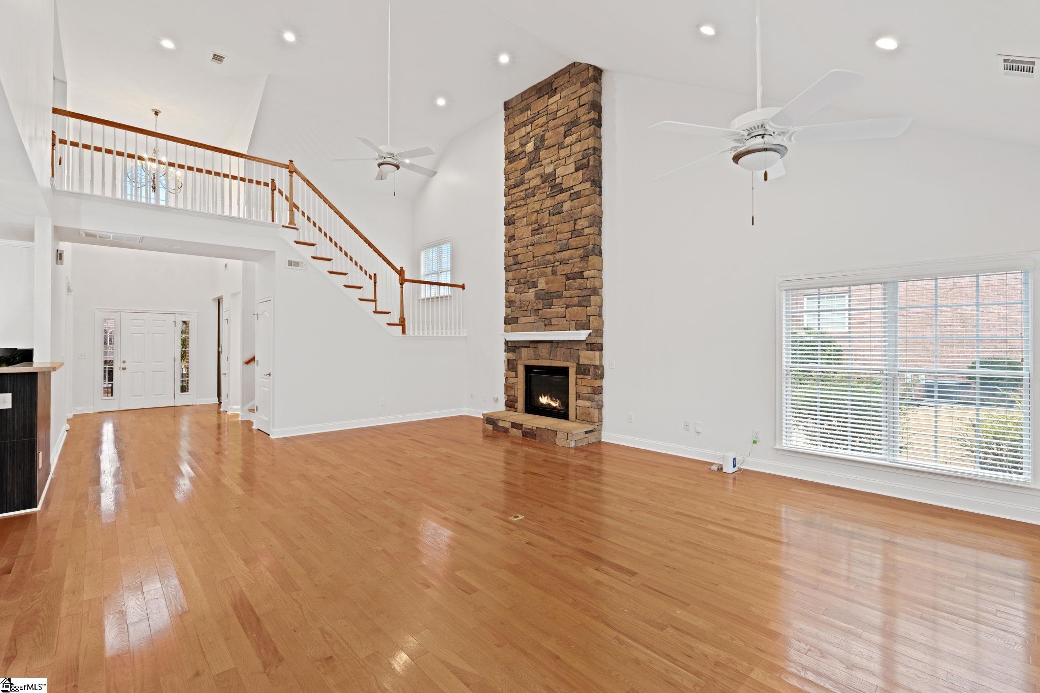 207 Traymore Way