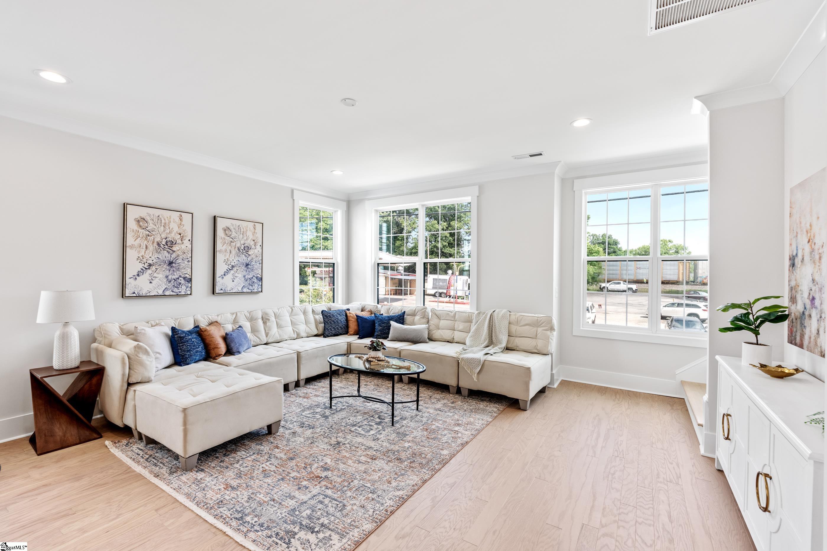 1305 Pendleton Street Unit 12