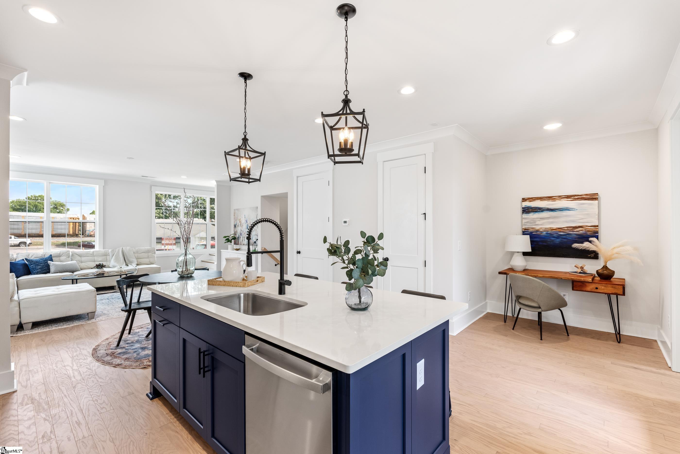 1305 Pendleton Street Unit 12
