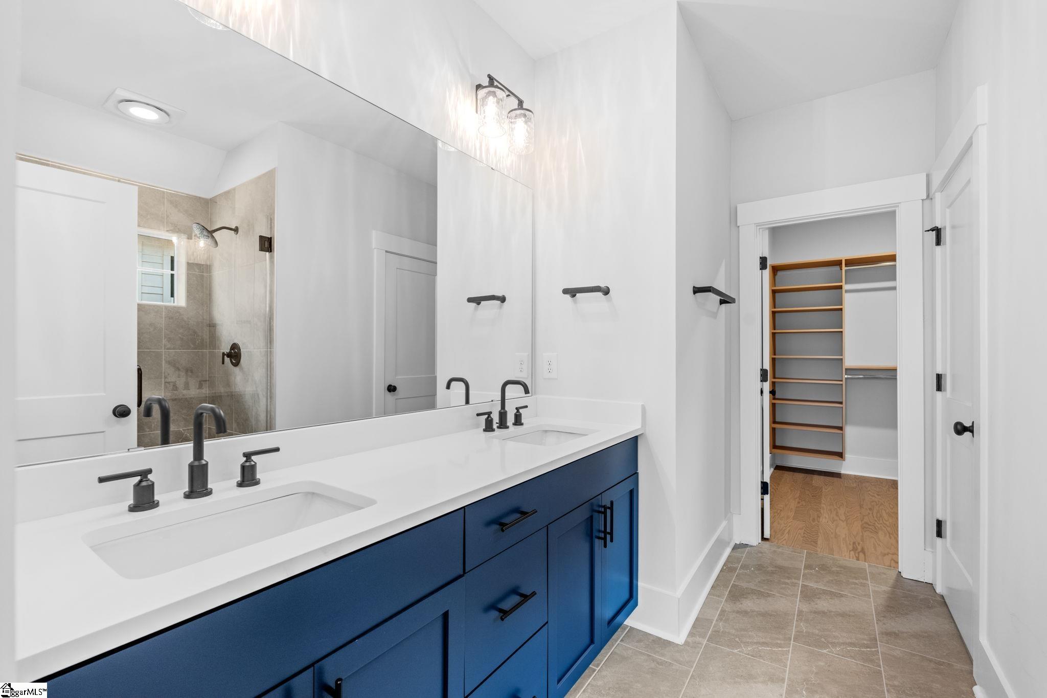 1305 Pendleton Street Unit 12