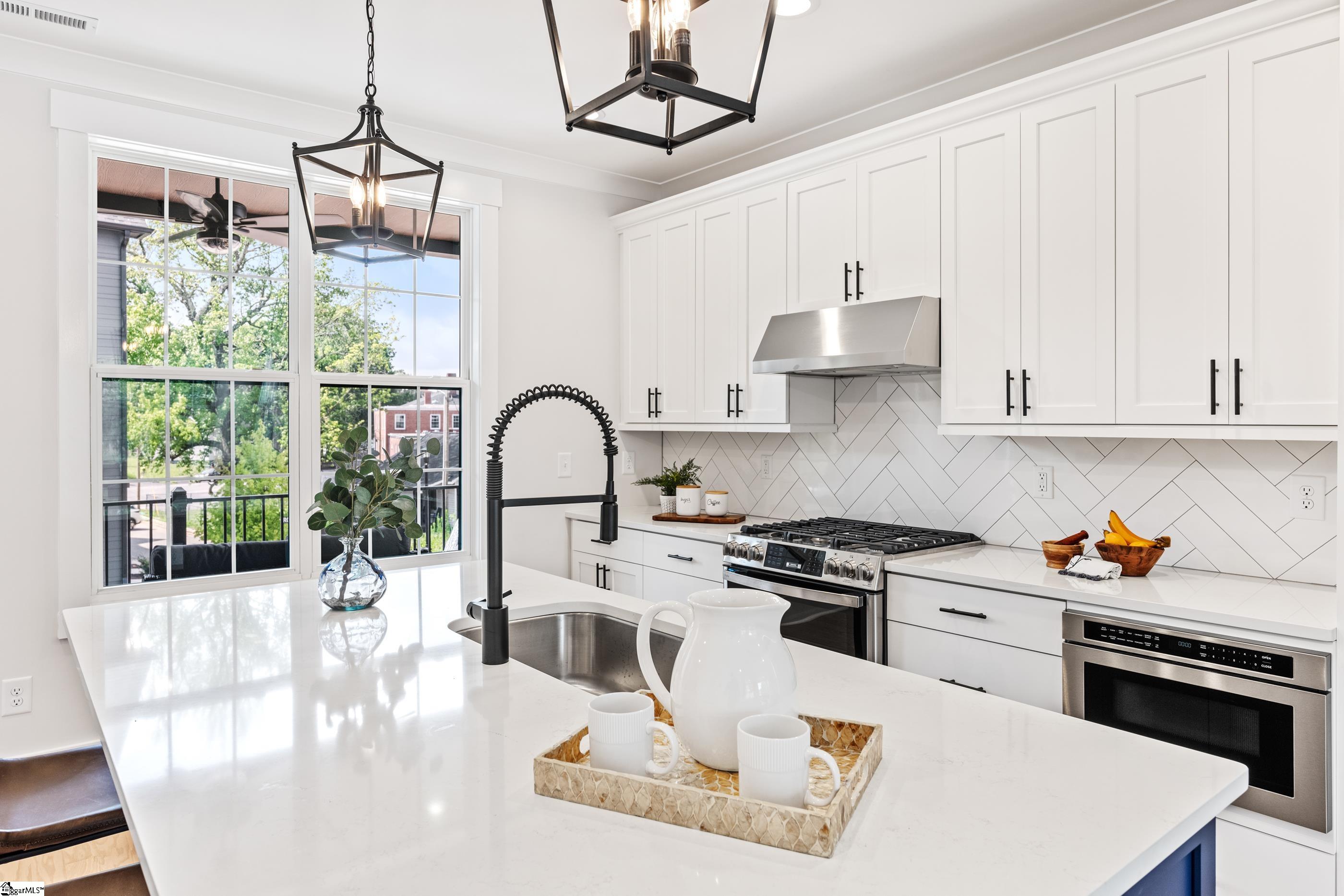 1305 Pendleton Street Unit 12