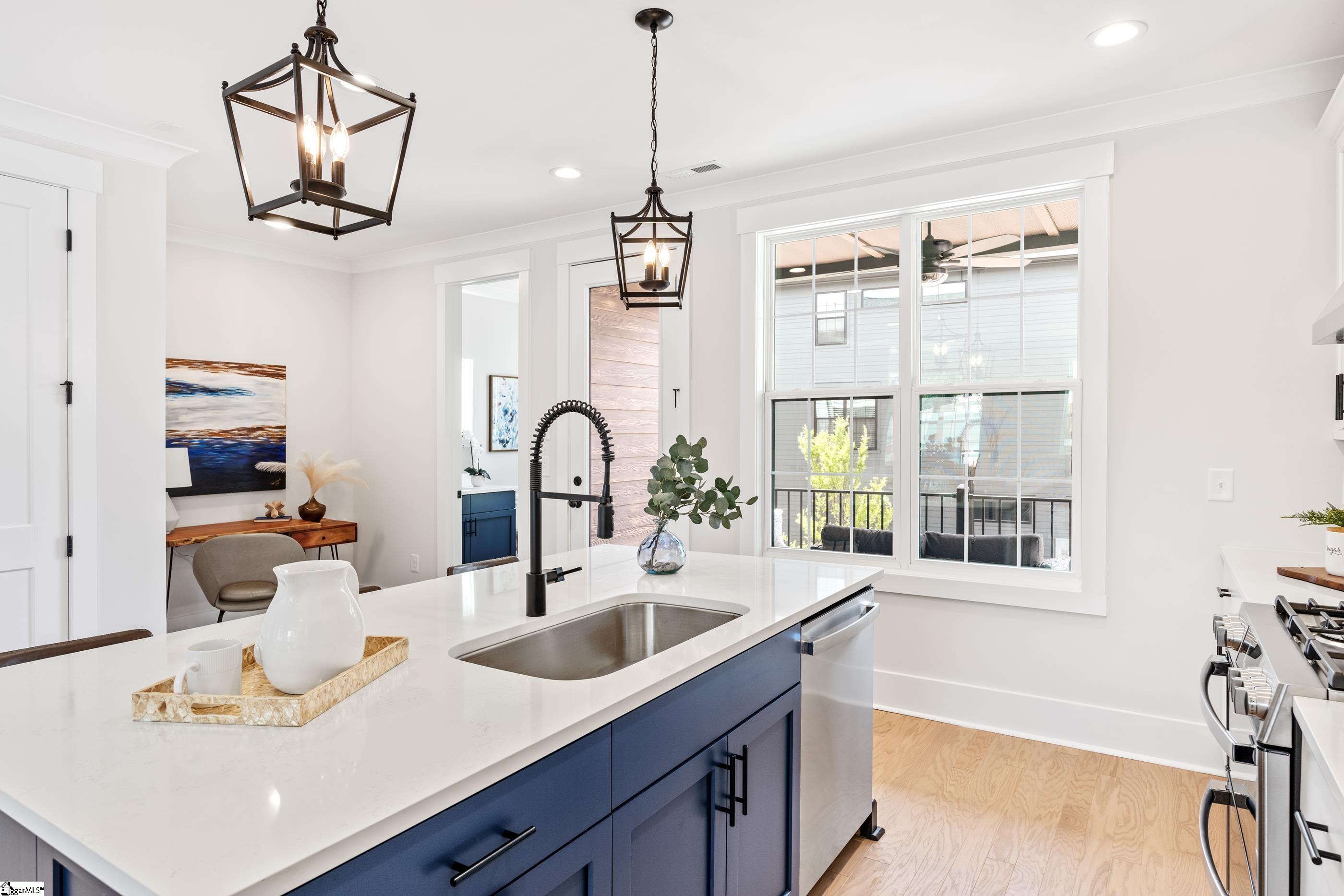 1305 Pendleton Street Unit 12