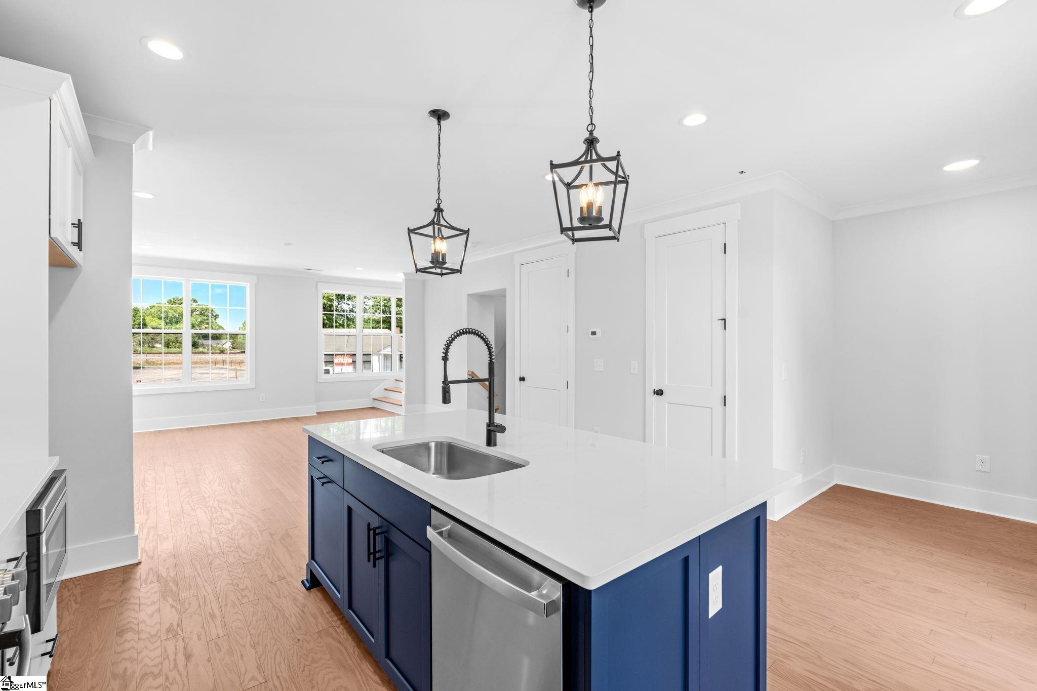 1305 Pendleton Street Unit 12