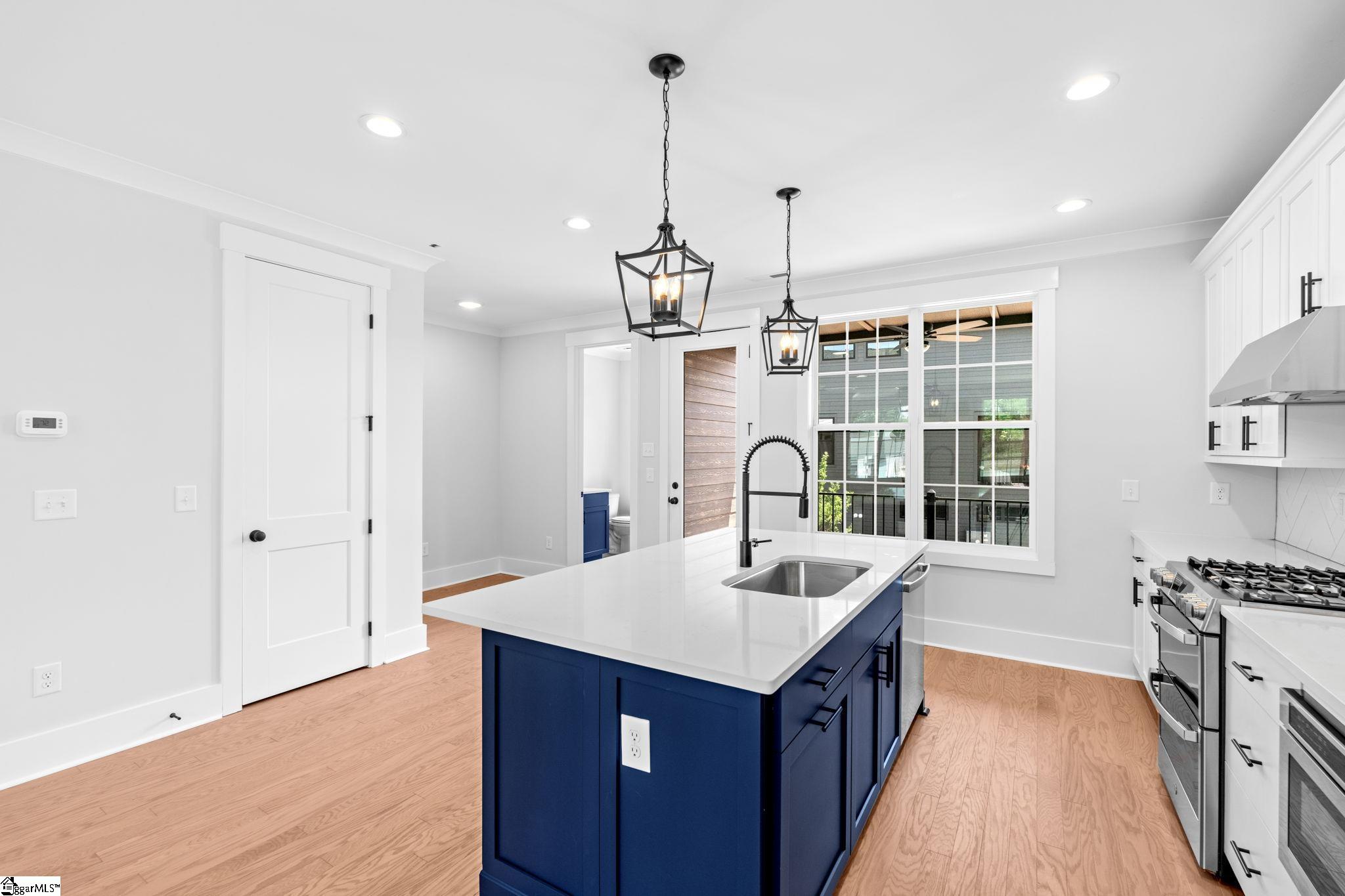 1305 Pendleton Street Unit 12