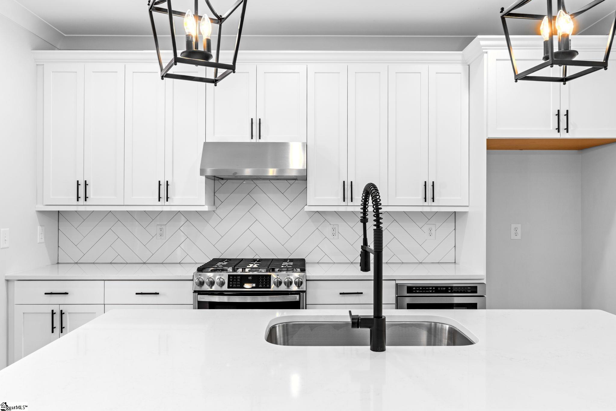 1305 Pendleton Street Unit 12